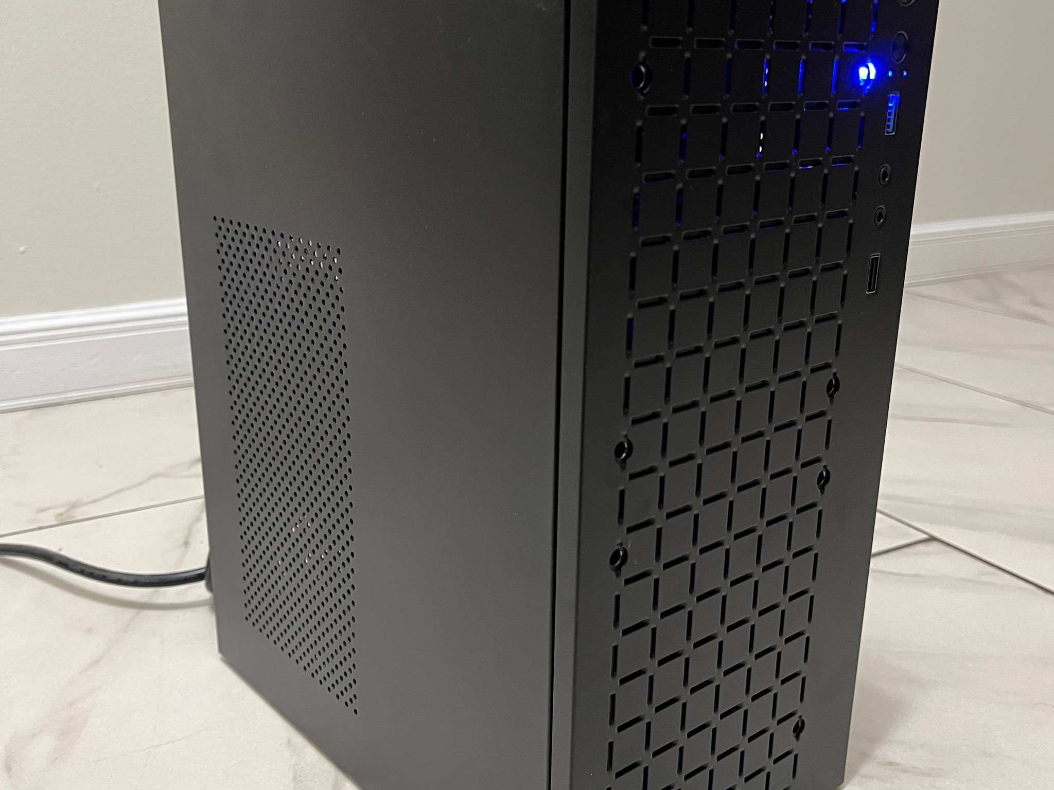NVIDIA GTX 960, Intel Core i7-2600, 12GB RAM, 870 GB Storage - Budget Small Gaming PC w/ Wi-Fi & BT