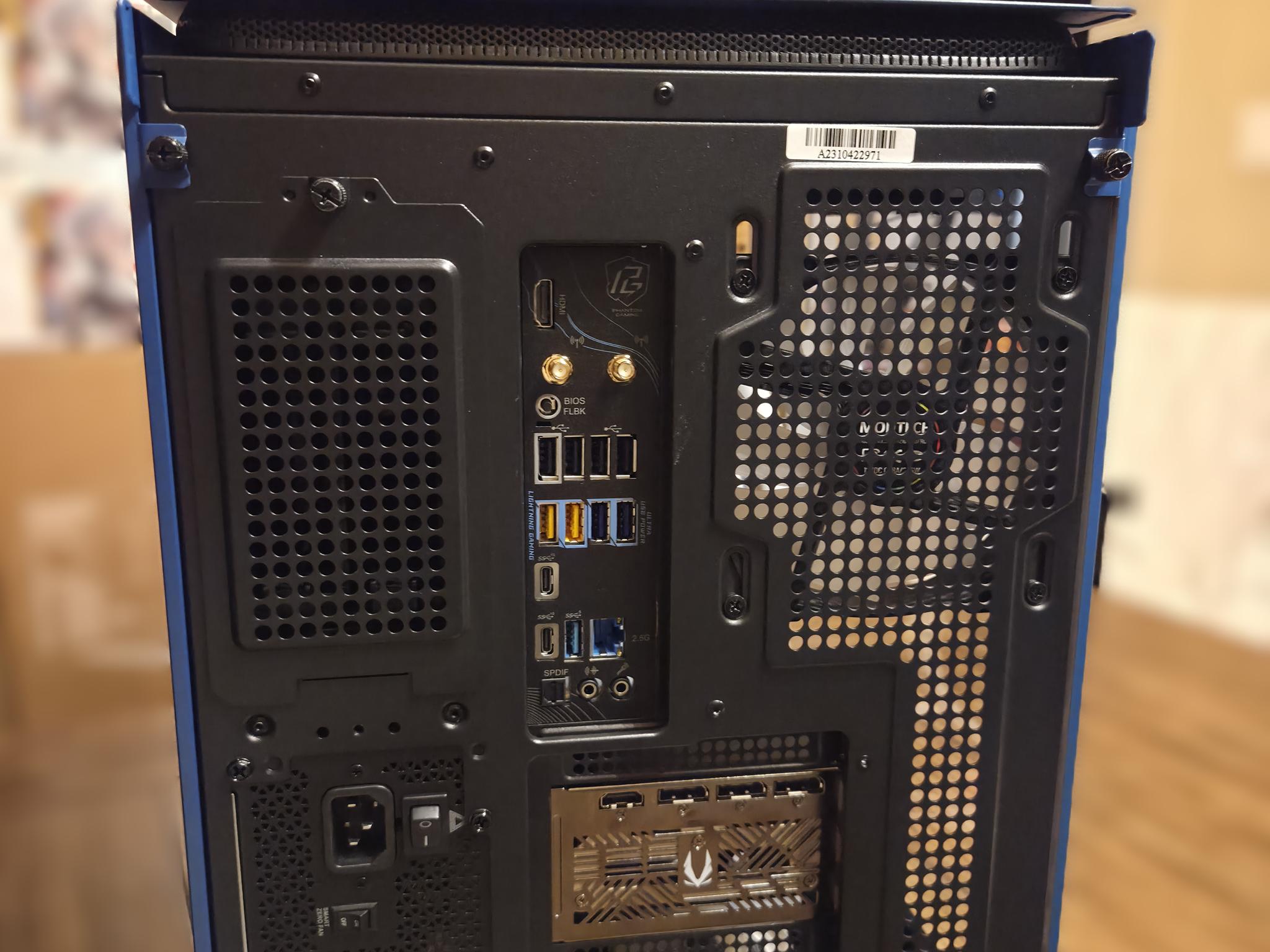 The Space Marine! | RTX 5070 Ti Gaming PC | Ryzen 7 9800X3D | 32GB DDR5 | 2TB NVMe | LCD Display