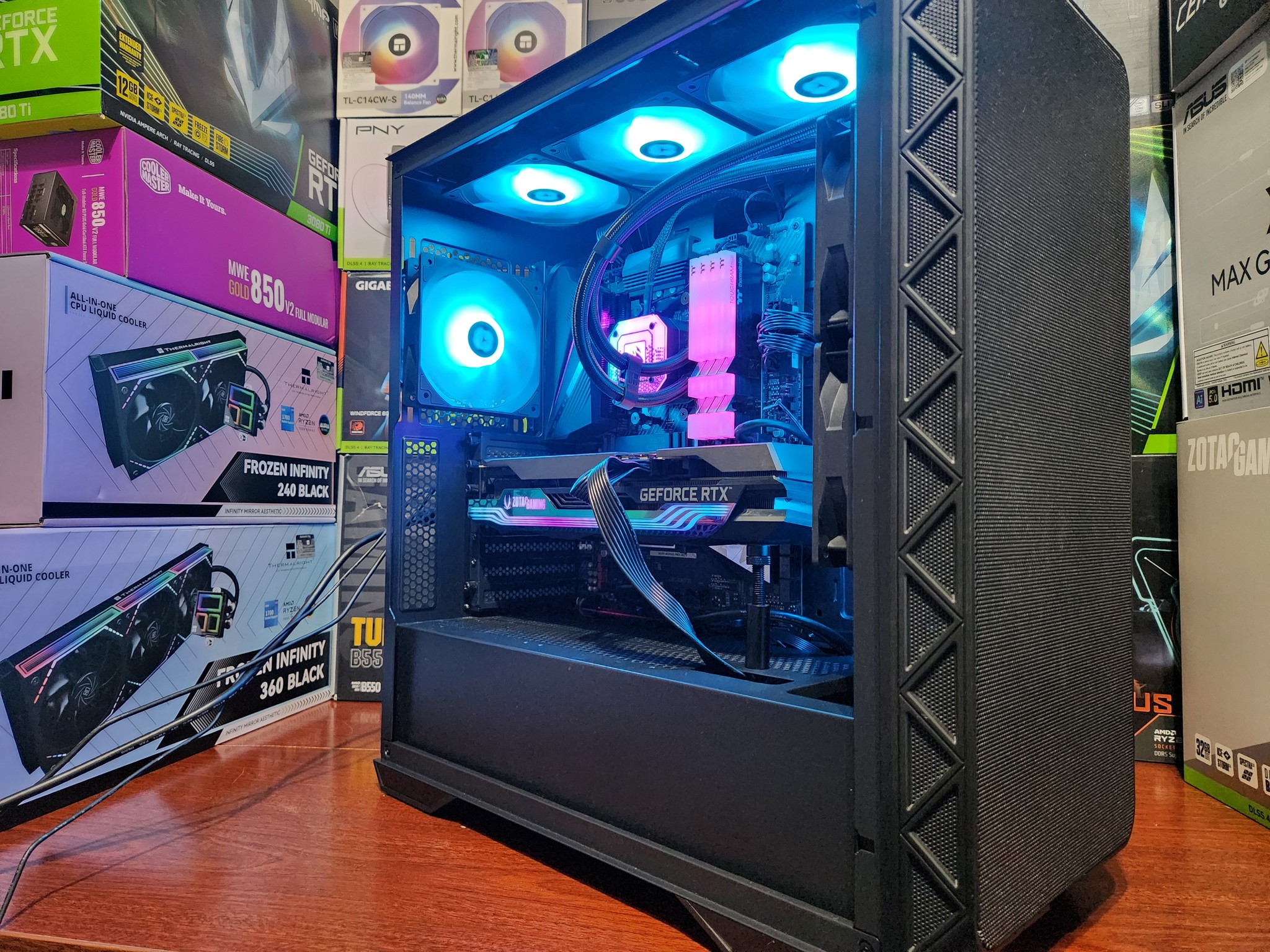 🌊 RTX 3080 TI 12 GB | Ryzen 7 5800X | 32GB DDR4 4000MTs | 2 TB NVME | WIFI + BT | AIO