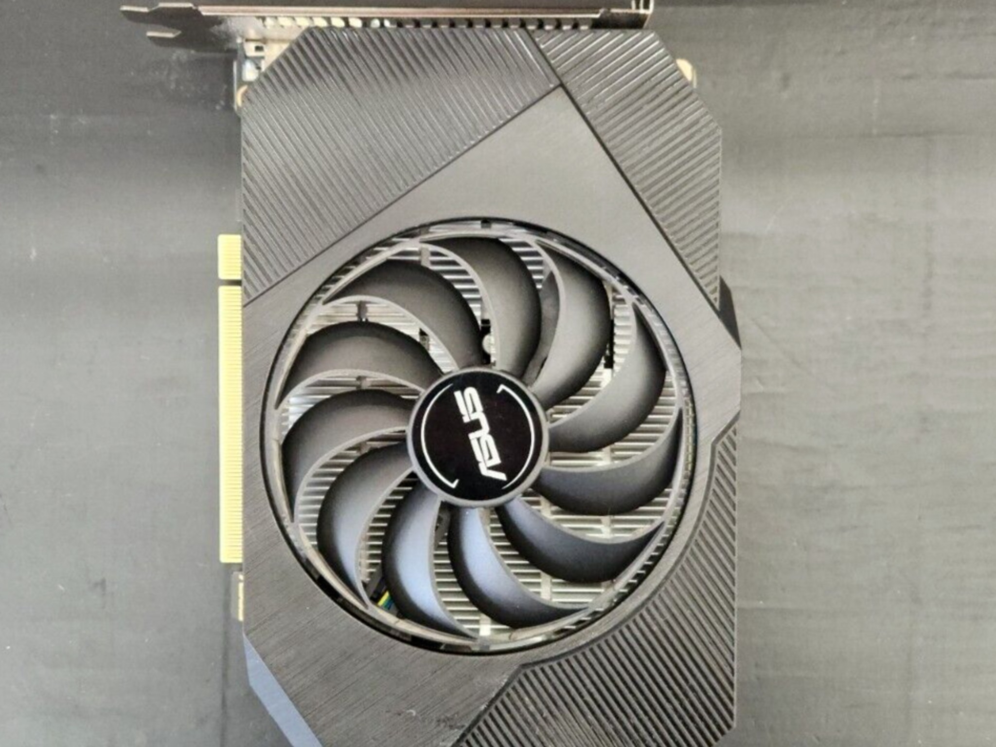 ASUS Phoenix GeForce GTX 1650 4GB GDDR6 Graphics Card - HDMI, DisplayPort, DVI