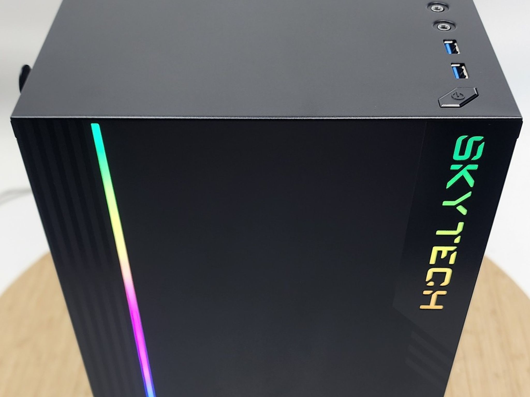 Gaming PC Ryzen 7 3700X 16GB RAM 500GB SSD RX 5700 8GB Windows 11 Computer