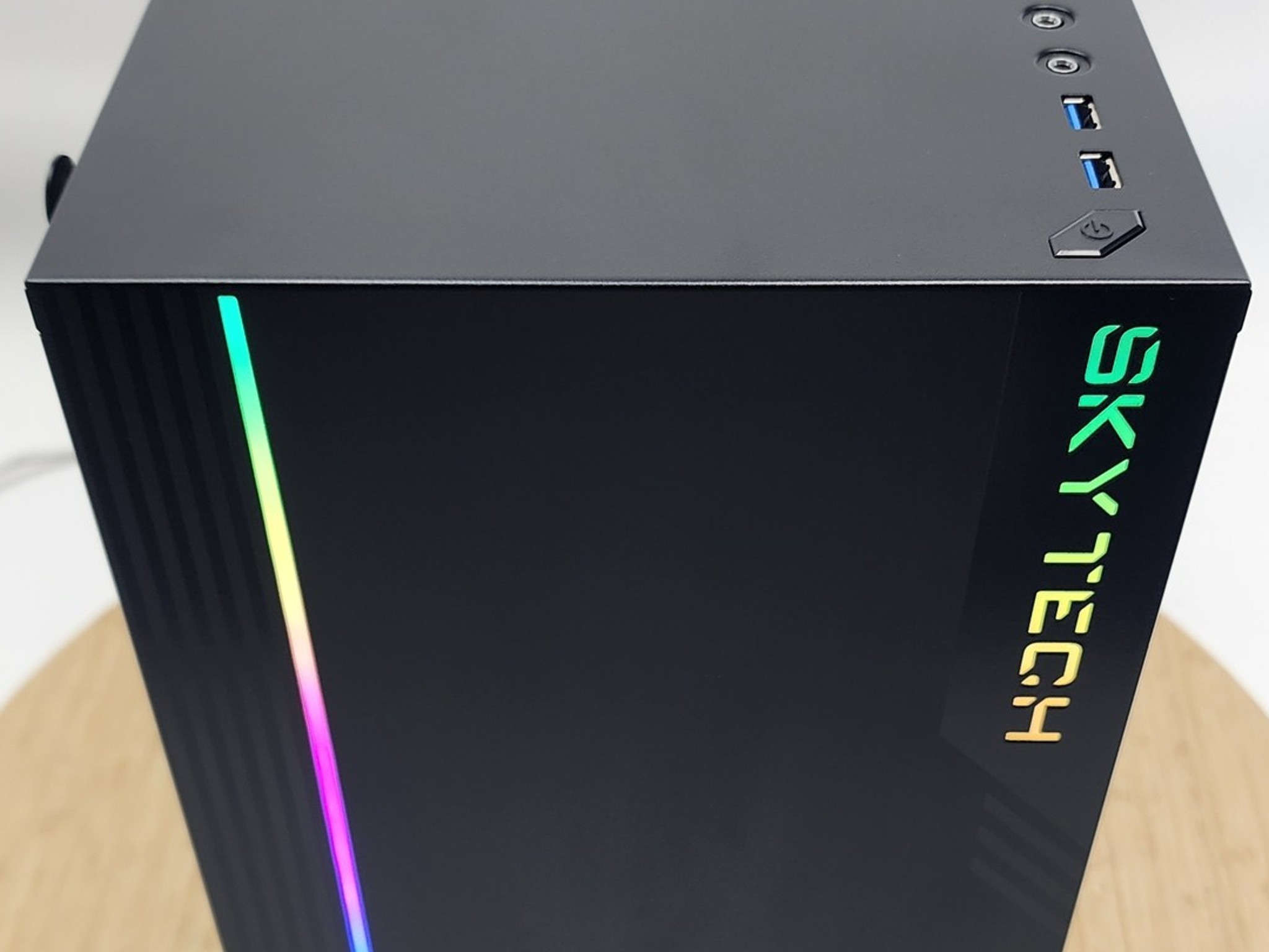Gaming PC Ryzen 7 3700X 16GB RAM 500GB SSD RX 5700 8GB Windows 11 Computer