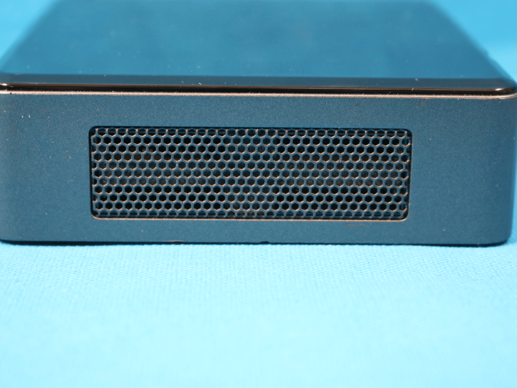 Intel NUC 8th Gen i5-8259U 2.30ghz Quad Core 16GB RAM 128GB SSD Mini PC Wifi/BT