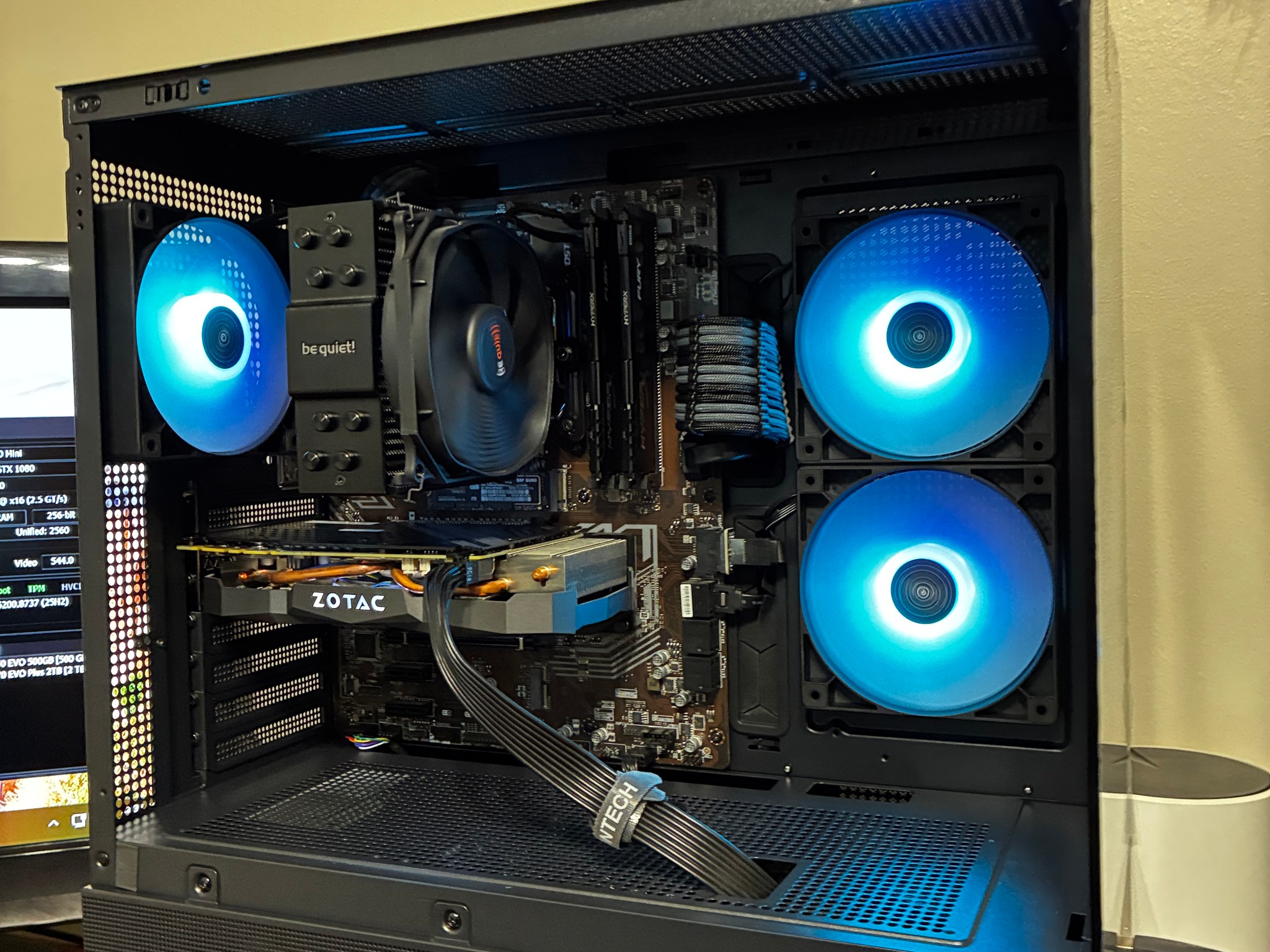 GTX 1080 | Intel I7 9700k | 32gb DDR4 3200 | 2.5 TB SSD