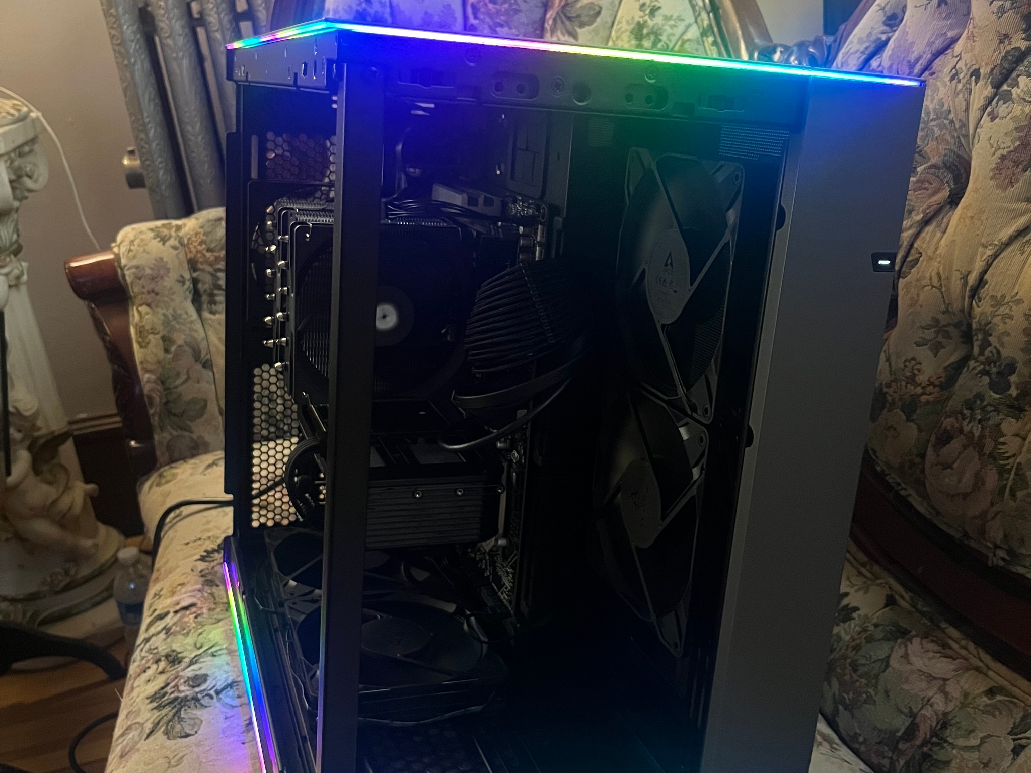 🚀 War Machine 🚀 RTX 5060 • Ryzen 5 7600X • 1TB • 16GB DDR5 • O11 EVO RGB Lian Li