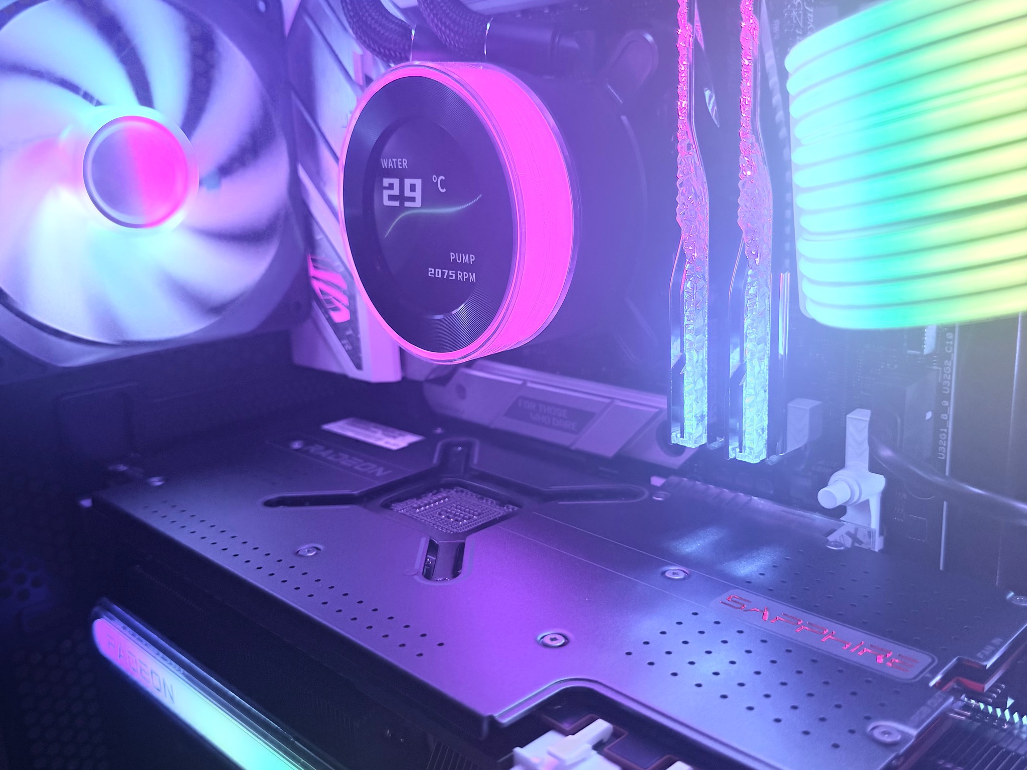 🌈"Aurora Timber" 🪵| 4k Gaming | Ryzen 7 9800X3D | RX 7900 XTX 24GB | 32B DDR5 | 2TB Gen5+Ram NVMe