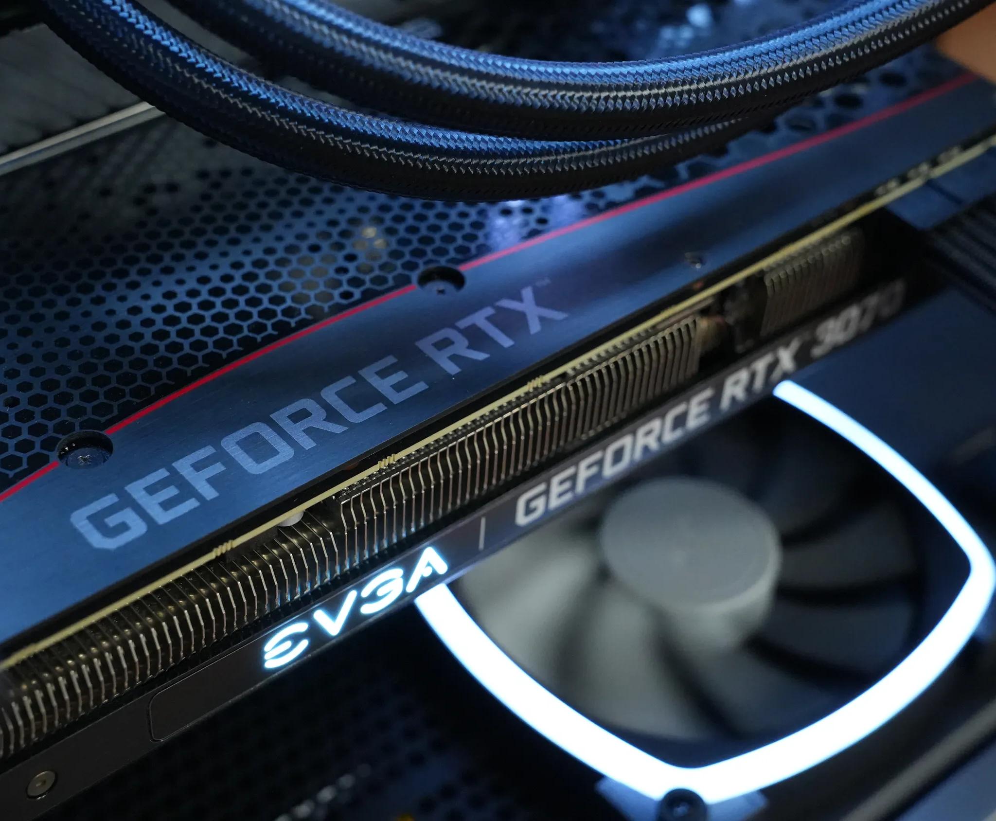⚫⚪ i7-12700K | RTX 3070 | 16GB 3733MHz CL19 | 2TB SSD | Black/White Mid-Range Gaming PC
