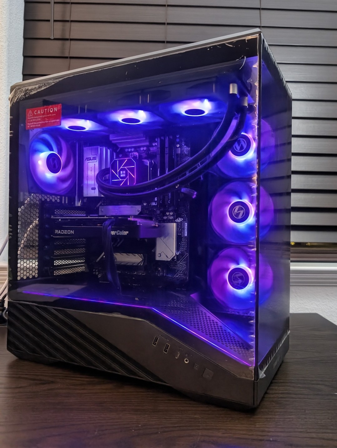 新品 Essen x Series Win11 メモリ 8GB+256 Ryzen 5 7600X |RX 9060 XT 16GB | 32GB DDR5 |256GB + 1TB NVMe SSD