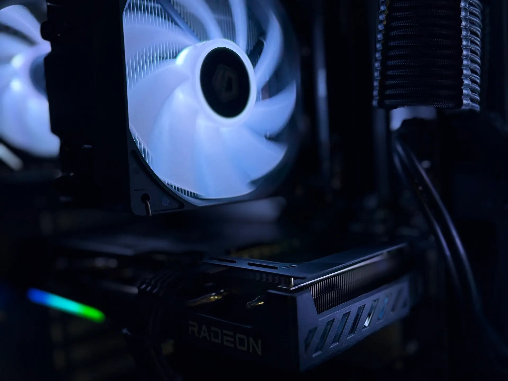 1440p Streaming/Gaming PC|RX 9060XT 16GB|Ryzen 5 7600x|1 TB M.2 SSD