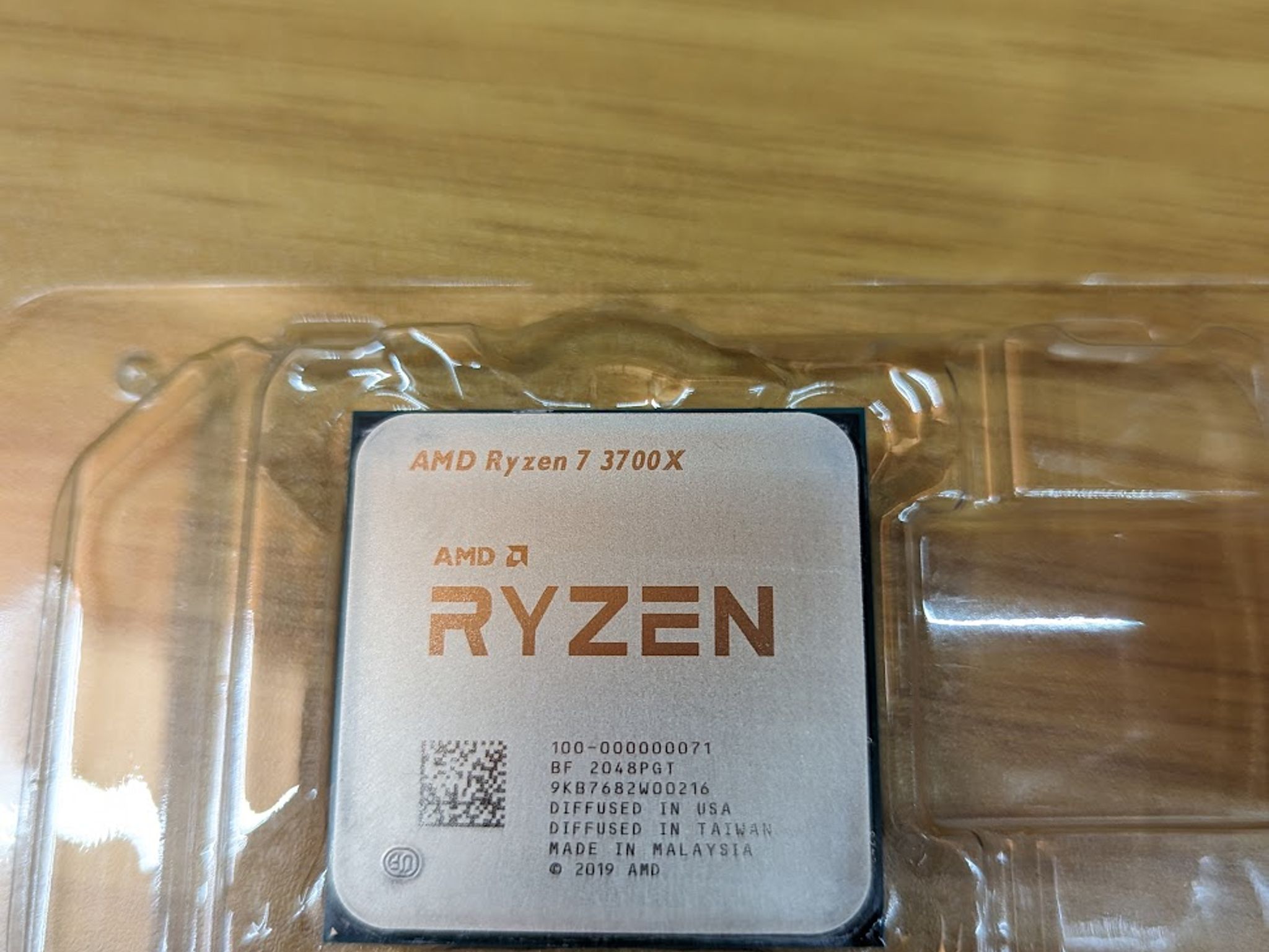 AMD 3700X