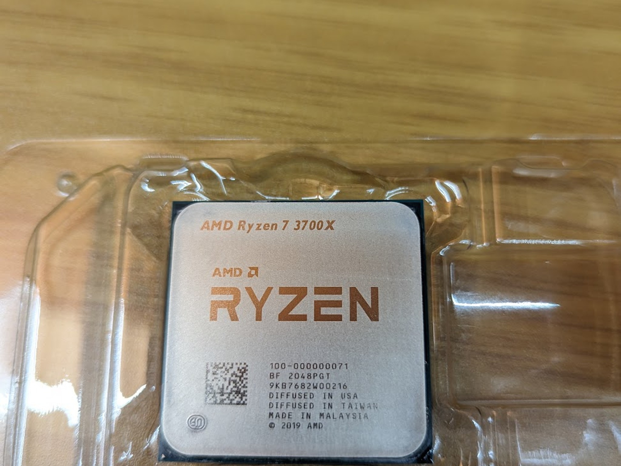 AMD 3700X