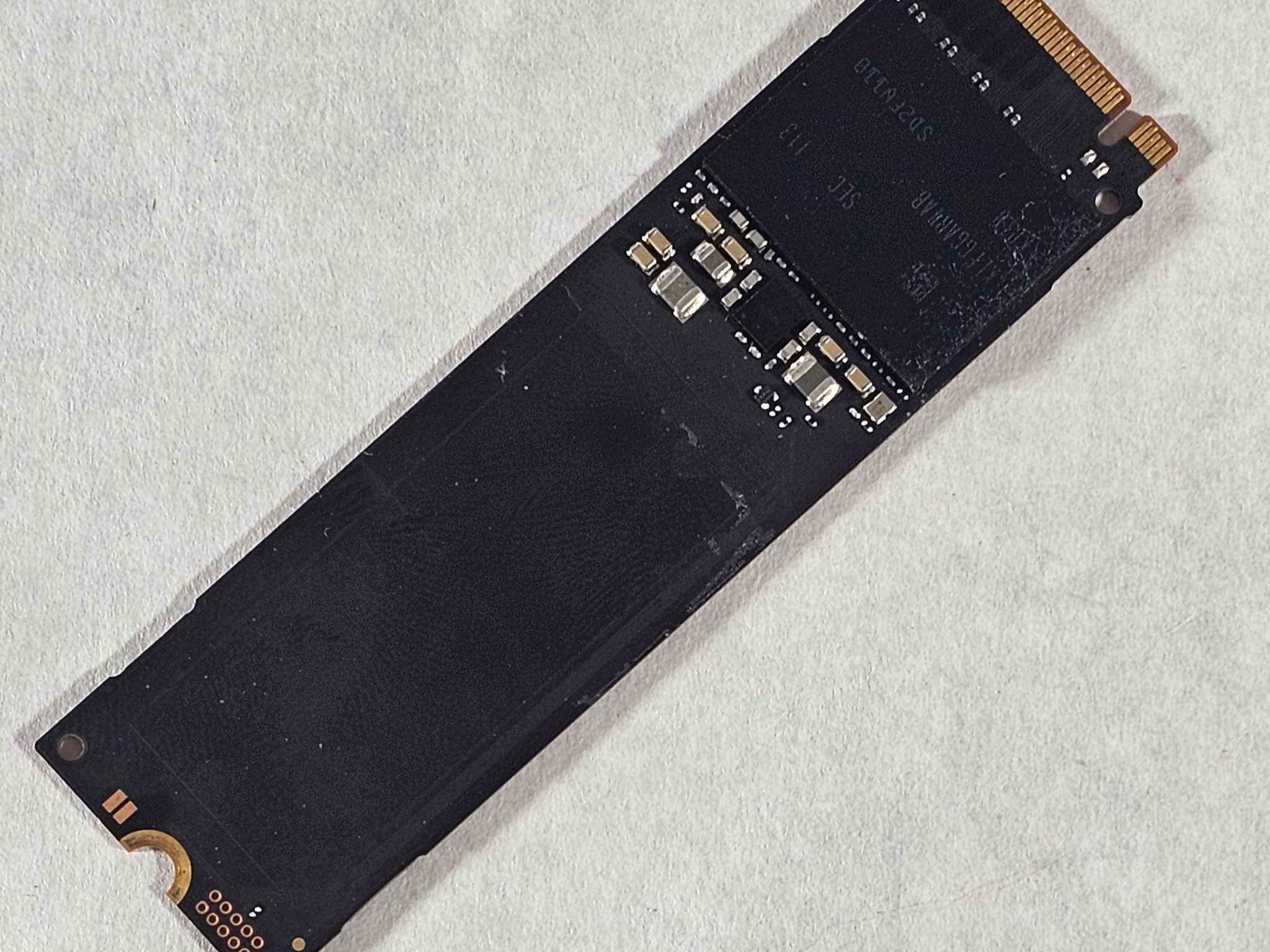 1TB NVMe M.2 SSD Samsung MZVLQ1T0HBLB Gen3