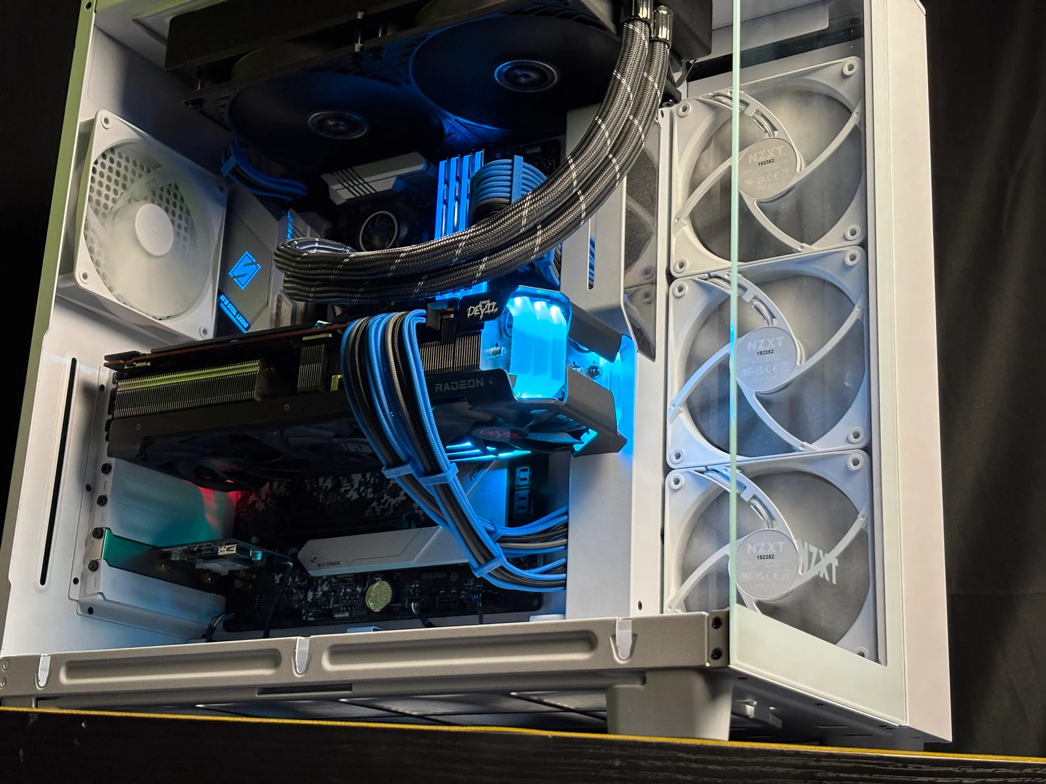 💎INCREDIBLE PC💎R7 5800X3D| RX 6800 16GB | 32gb RGB DDR4 | 1TB M.2 SSD