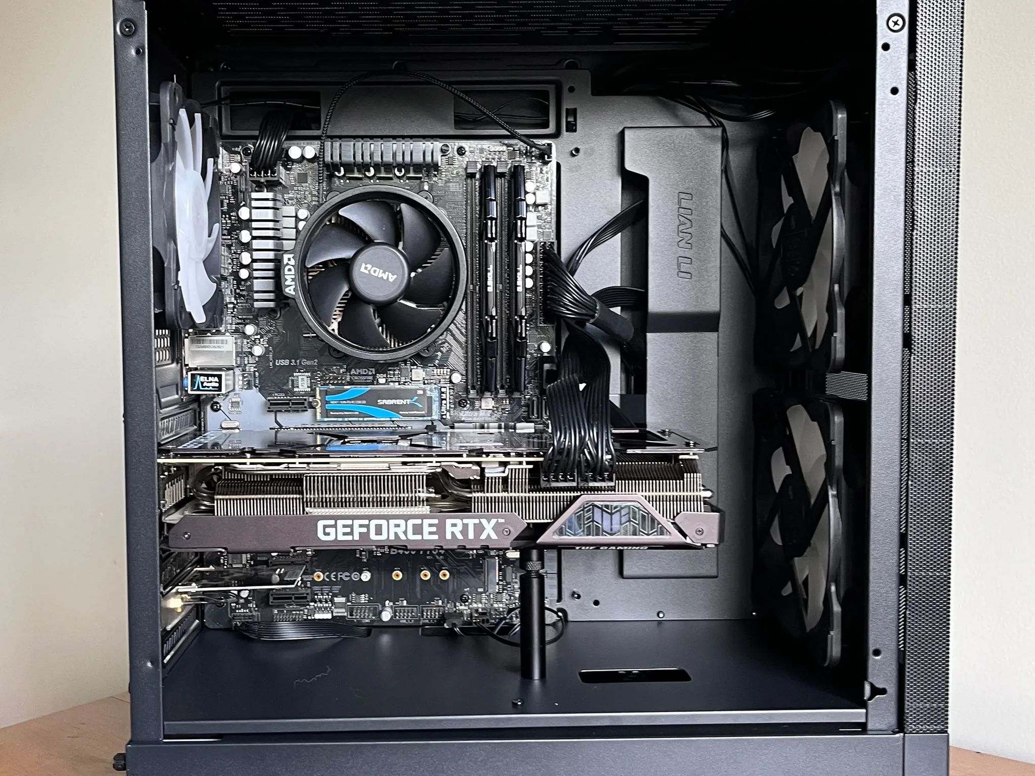 First sale special! RTX 3080 - Ryzen 7 2700x - 2TB NVMe - 32GB 3200Mhz - 1440p gaming pc