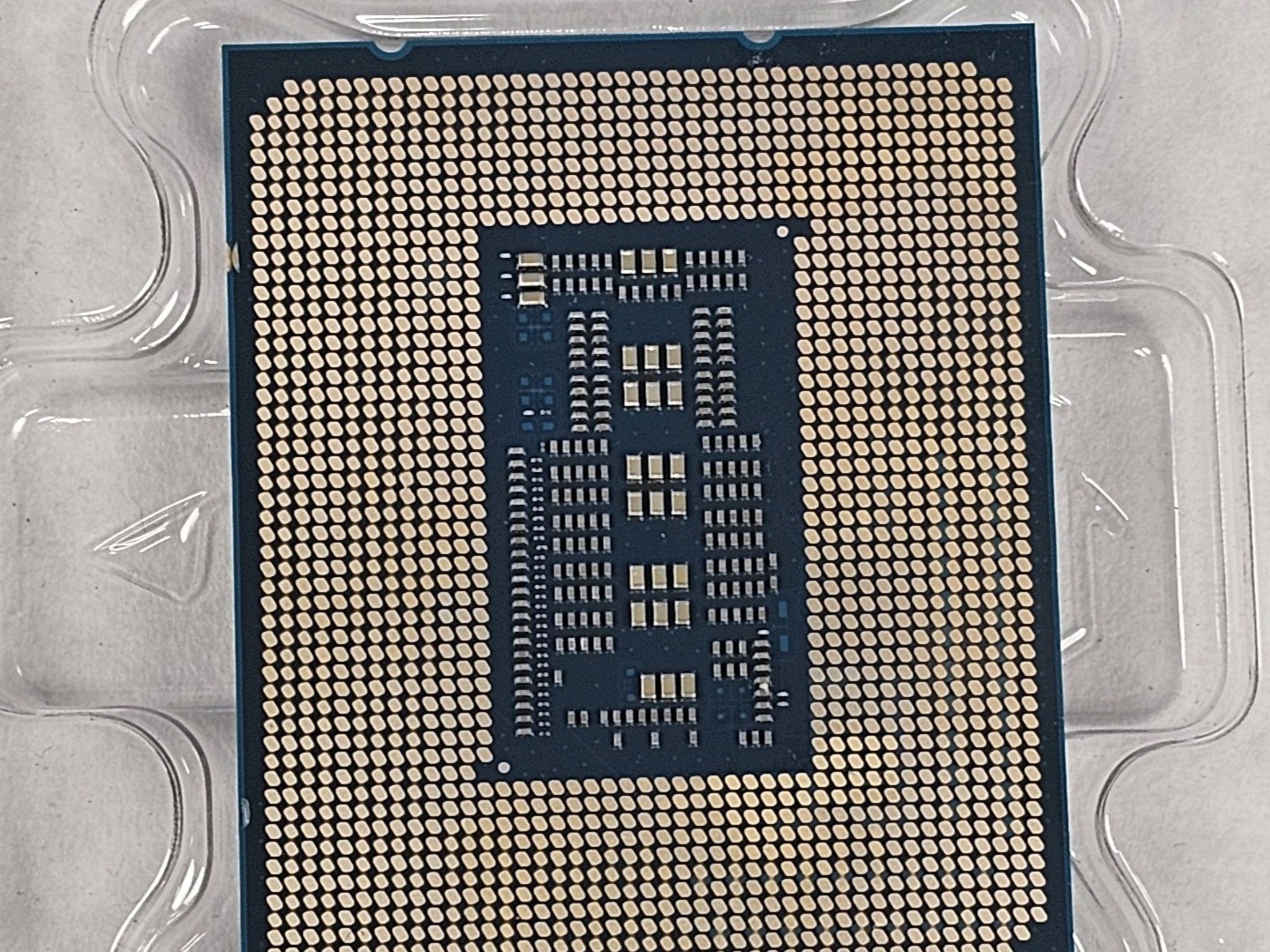 Intel Core i7-14700F LGA1700