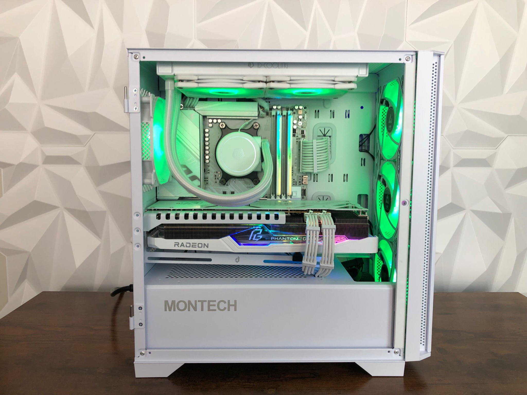 🧊PLANET HOTH🧊 AMD 7900 XT 20GB🧊AMD Ryzen 7 7700X🧊32GB DDR5 6000Mhz RAM❄️1TB SSD🧊Liquid Cooled!