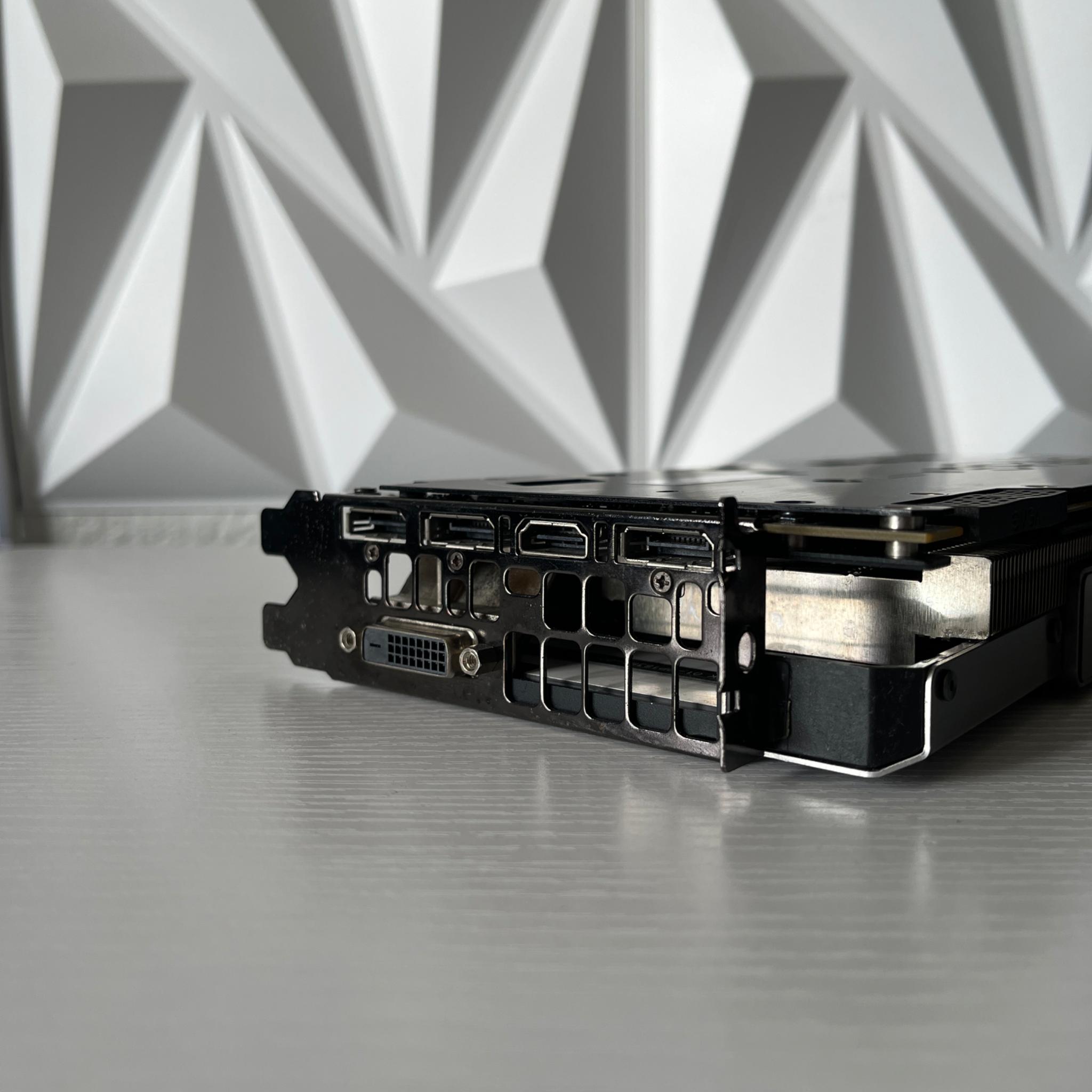 EVGA GeForce GTX 1080 8GB FTW Gaming