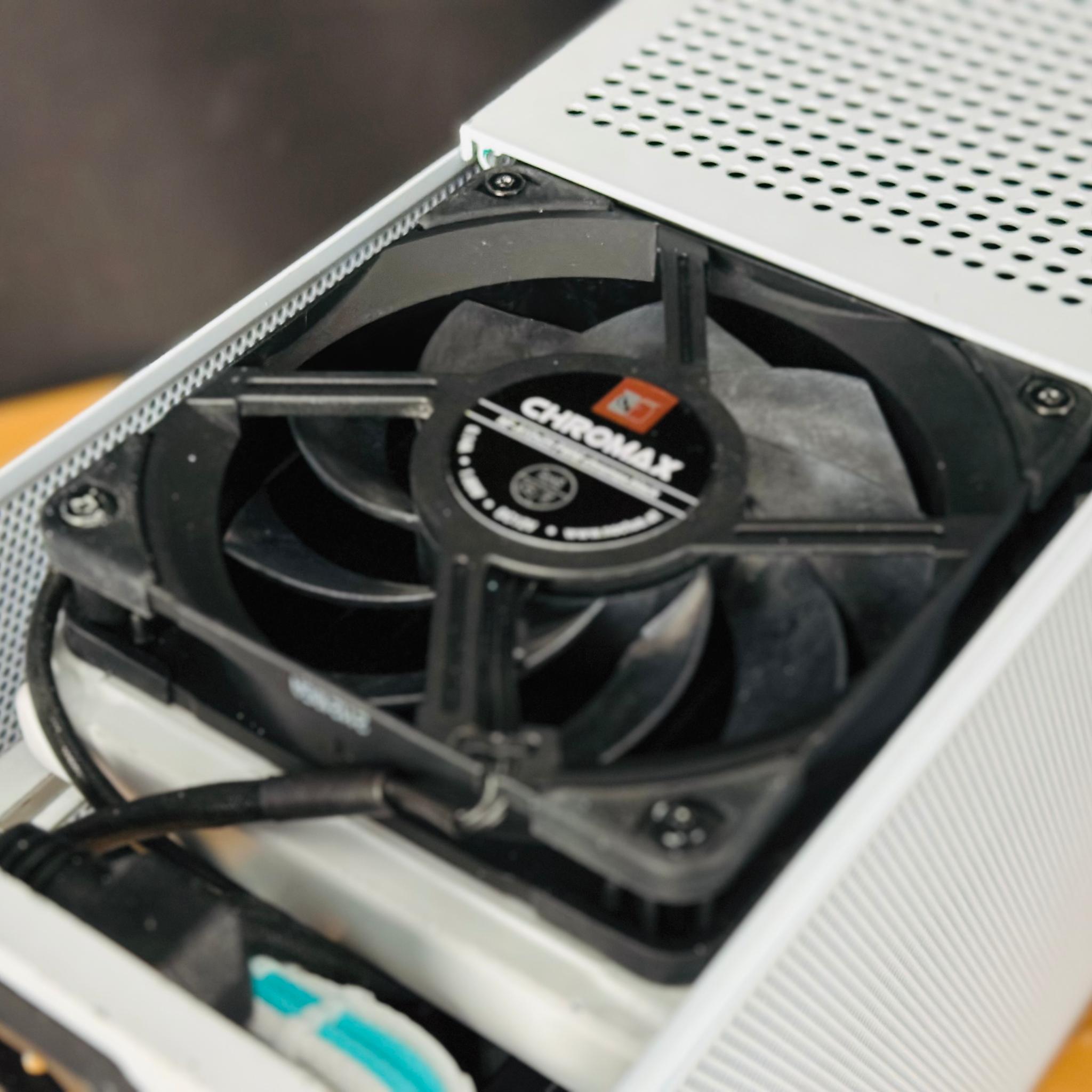 “Zephyr” | ITX Competition Loop | 1 of 1