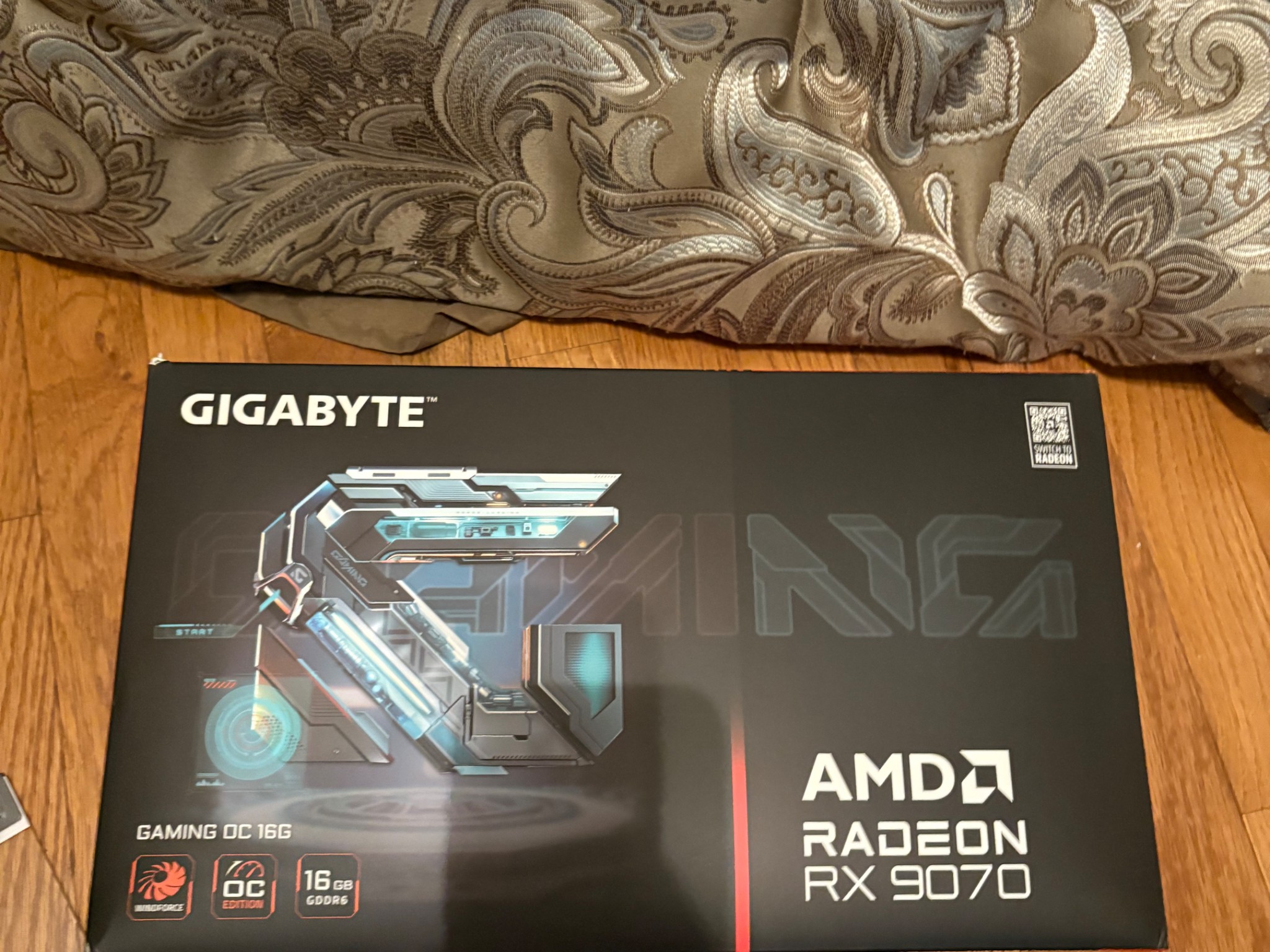 Gigabyte 9070 (non xt)