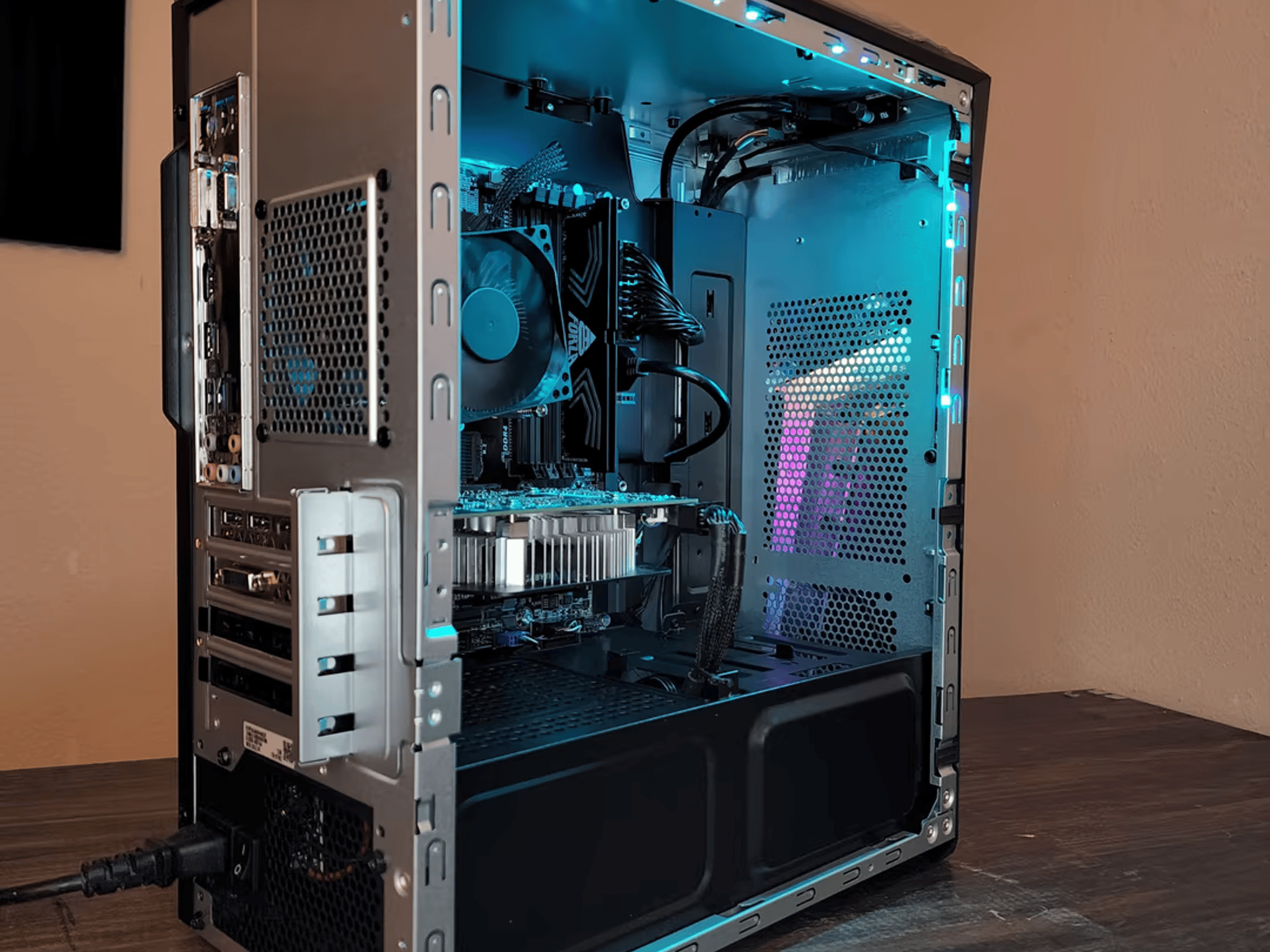 Intel Core i5 6500 // Nvidia GeForce GTX 1060 // NEO Forza 8GB 3000MHz