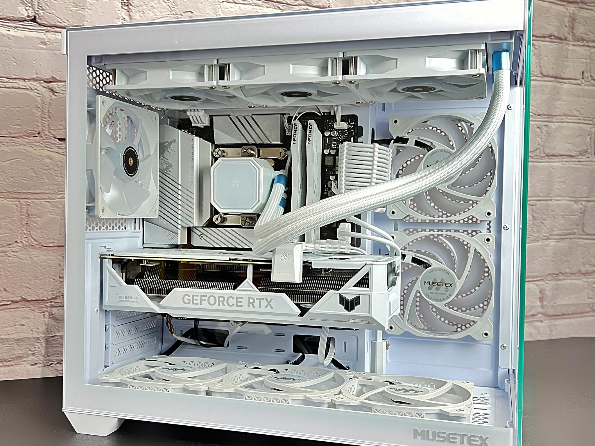 Intel i7 13700K RTX 4070 TI 32GB DDR5 RAM 2TB M.2 WIFI 6E/Bluetooth Win 11 Pro Gaming PC