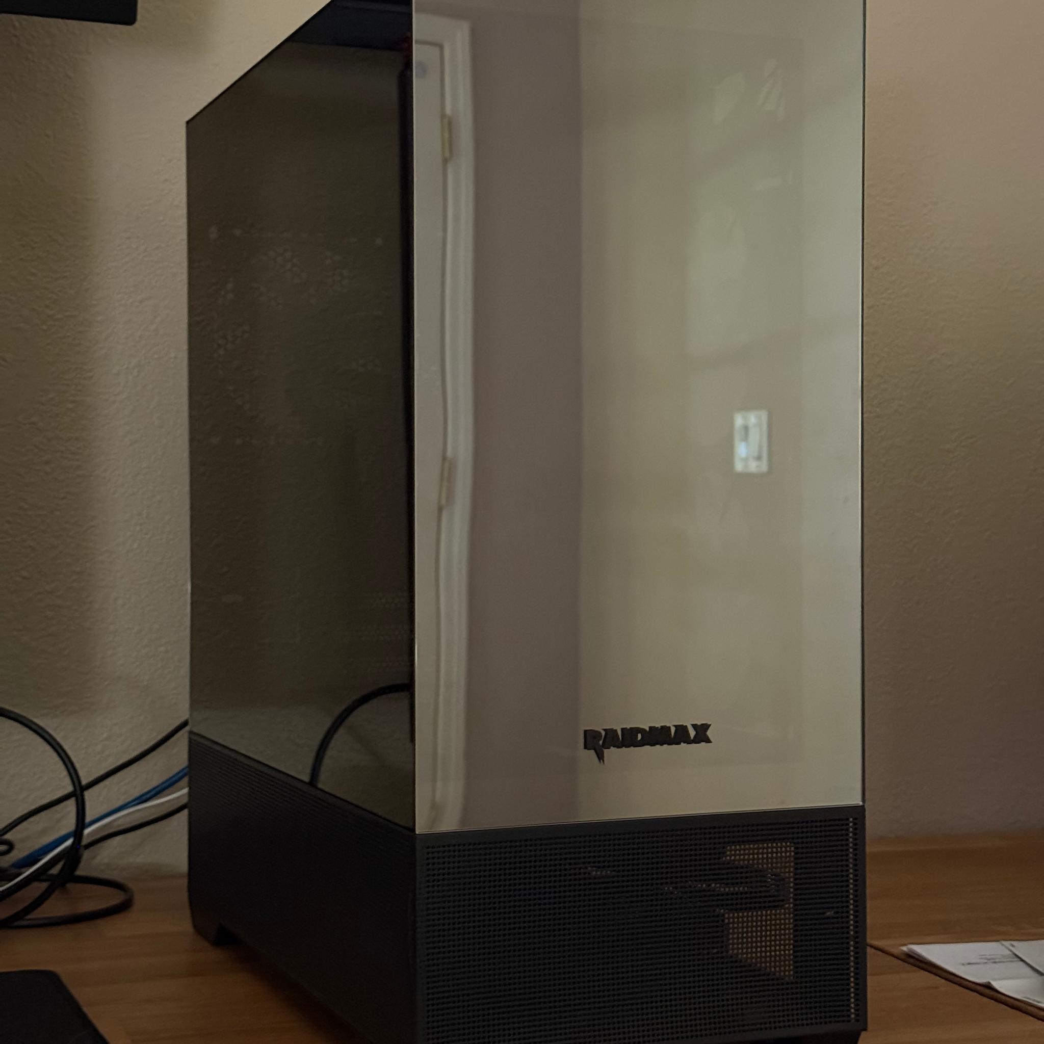 RX 7900 XT | RYZEN 9700X | 32GB 6000CL30 | 2TB NVME | WIFI