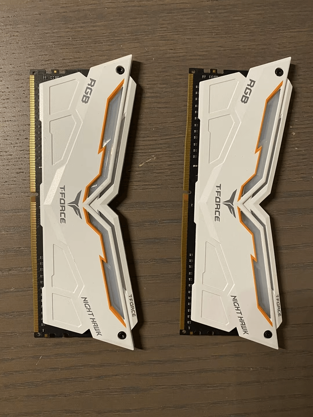 UNTESTED TeamForce NightHawk White RGB RAM 16GB 8X2 3200 MHZ UNTESTED LIQUDATION