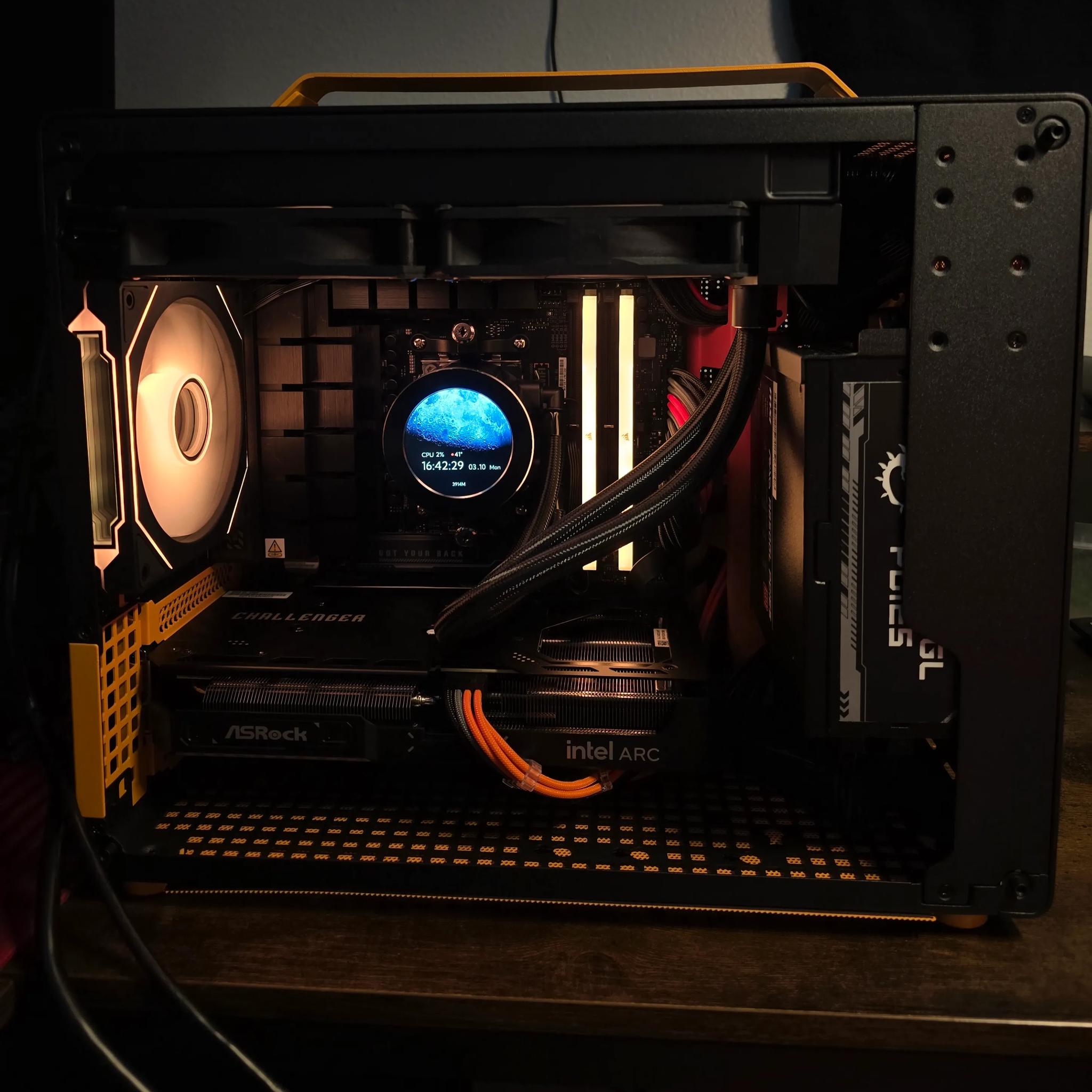 "Orange Ghost" (Clyde), Ryzen 9600x, Intel Arc B580, 32GB DDR5