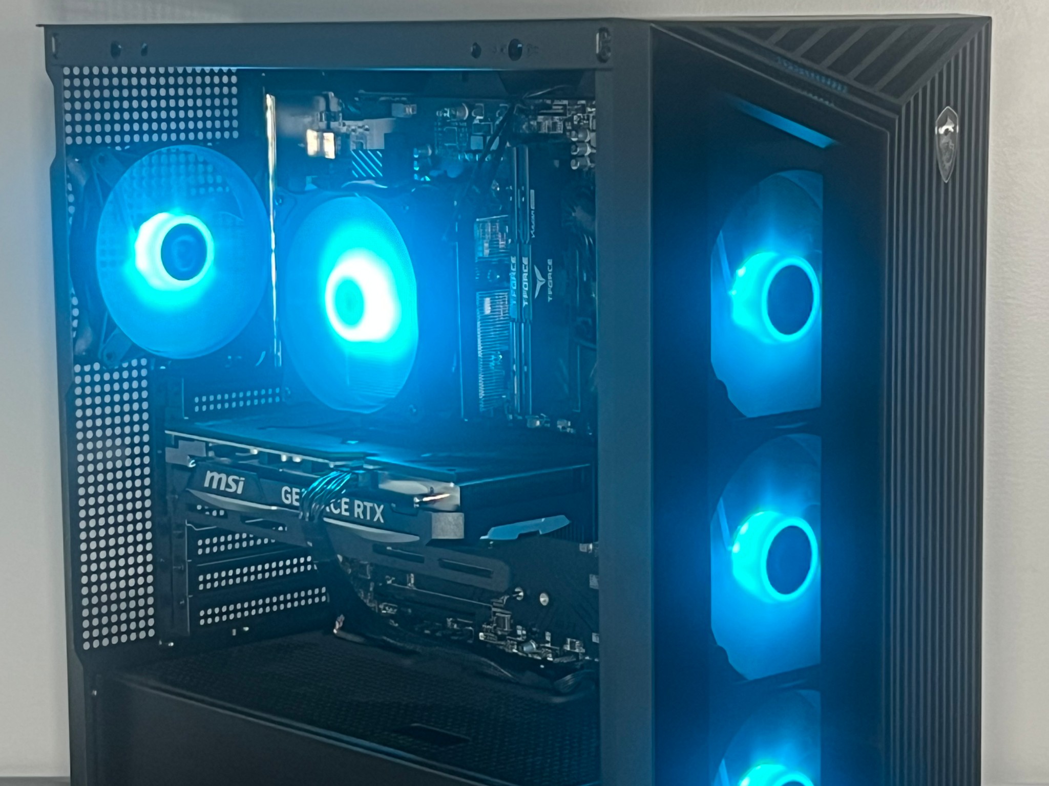 Shield • 4070 Super • Ryzen 7 7700 • 1TB Storage