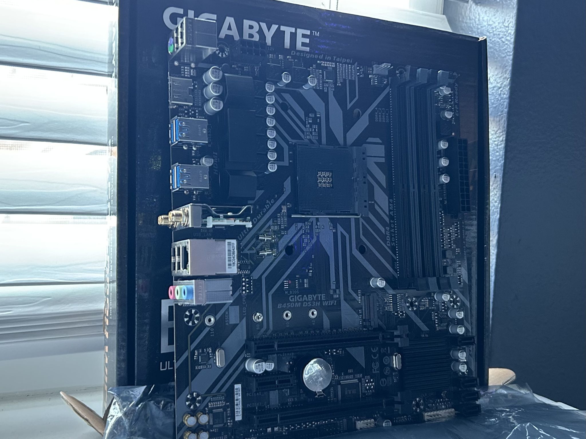 Gigabyte B450M DS3H WIFI
