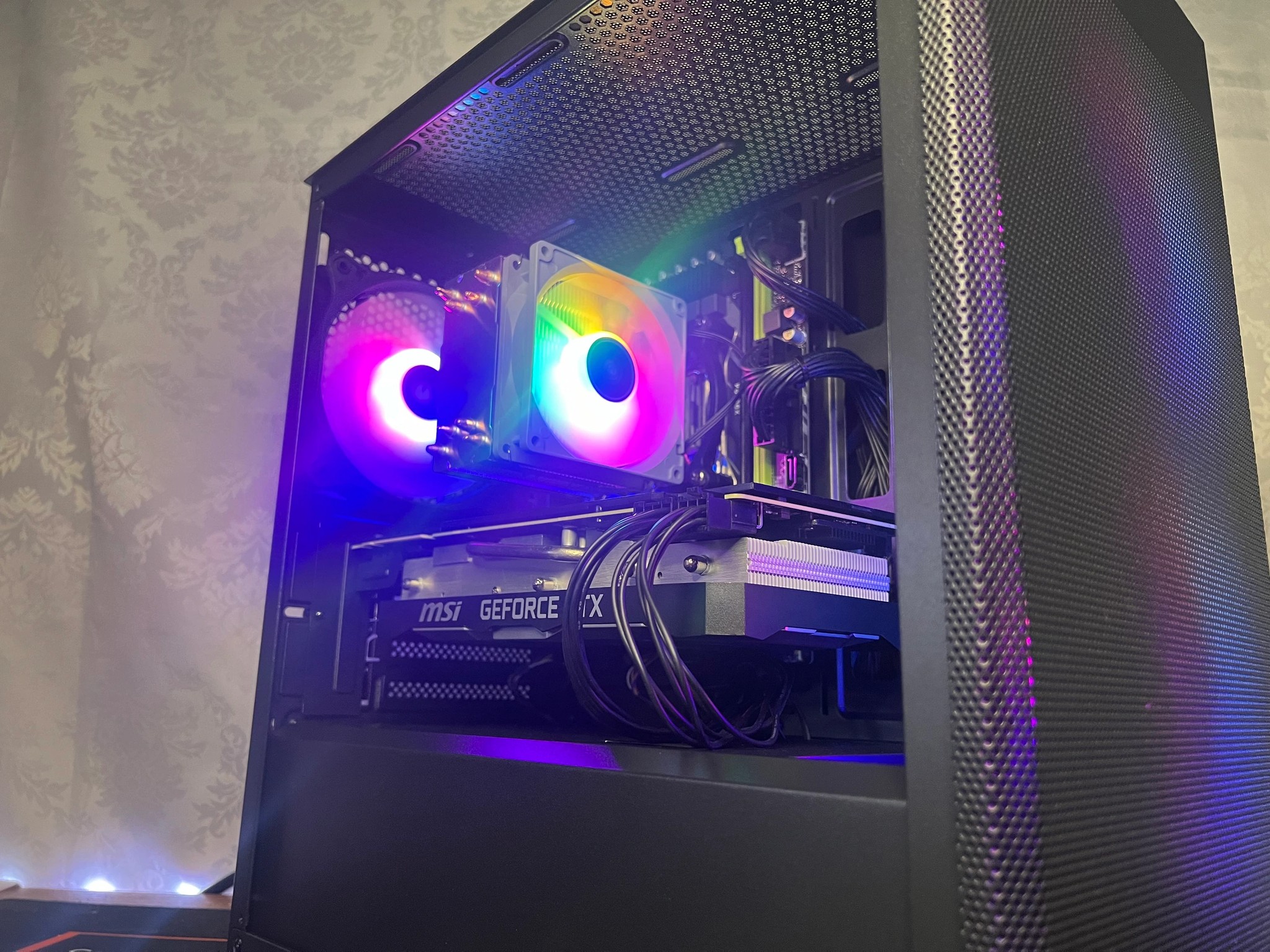 SUPERBOX - Mid-Range Gaming PC -10 Core Intel CPU & RTX 2080 SUPER