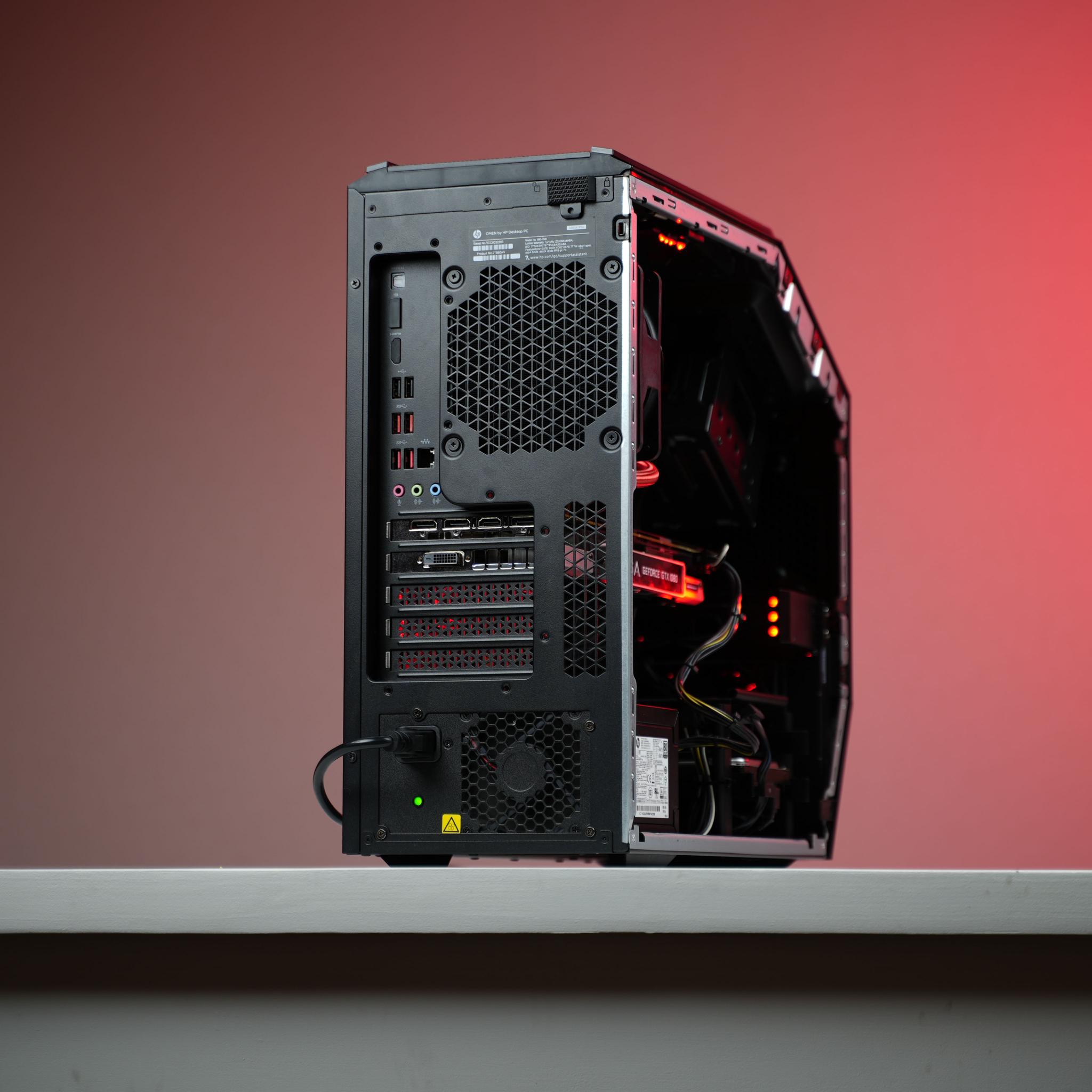 “Omenform 3” GTX 1080 Intel Core i7 8700K 16GB 1.3TB Windows 11 Gaming PC Powerhouse