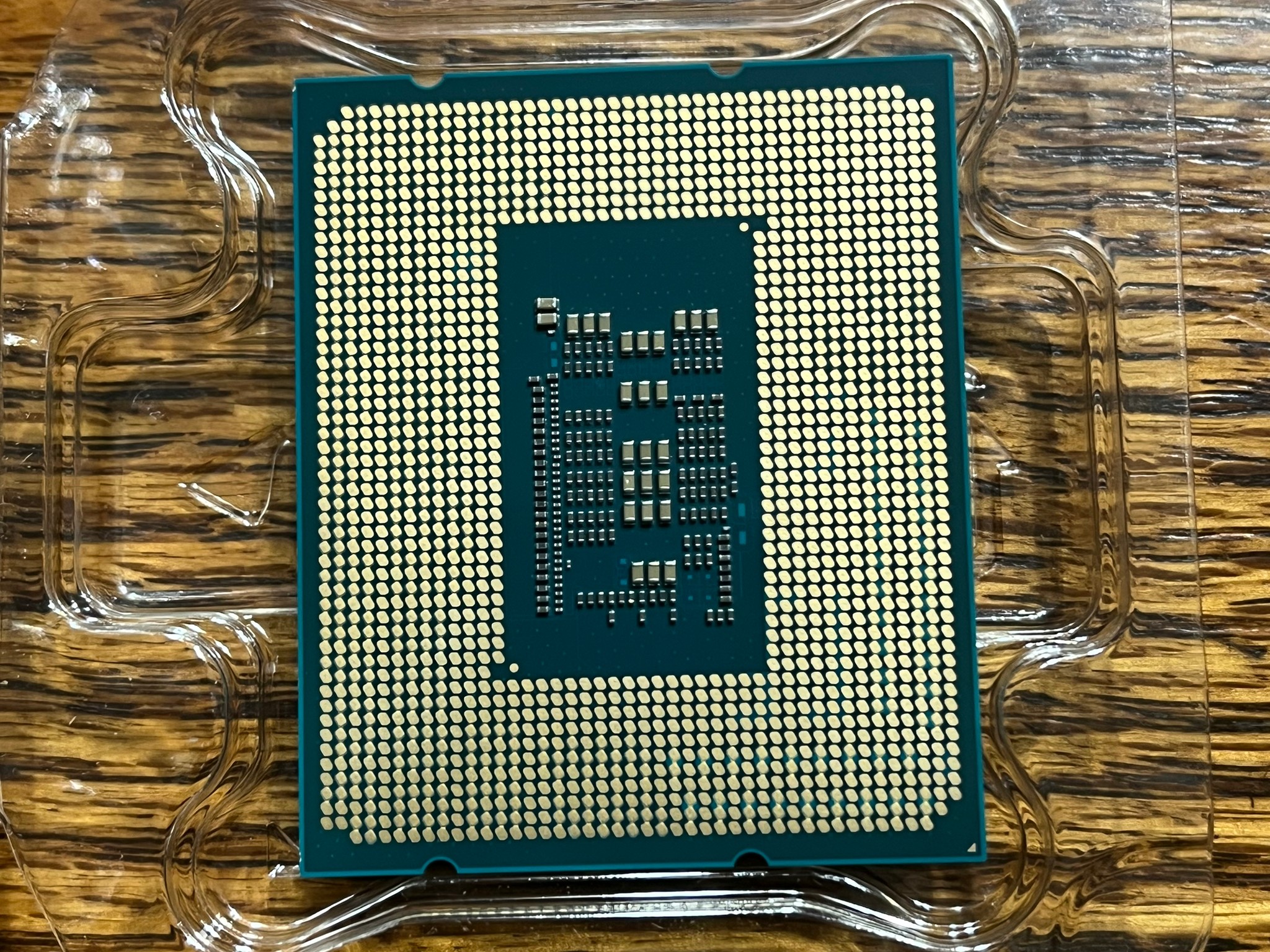 I3-13100F