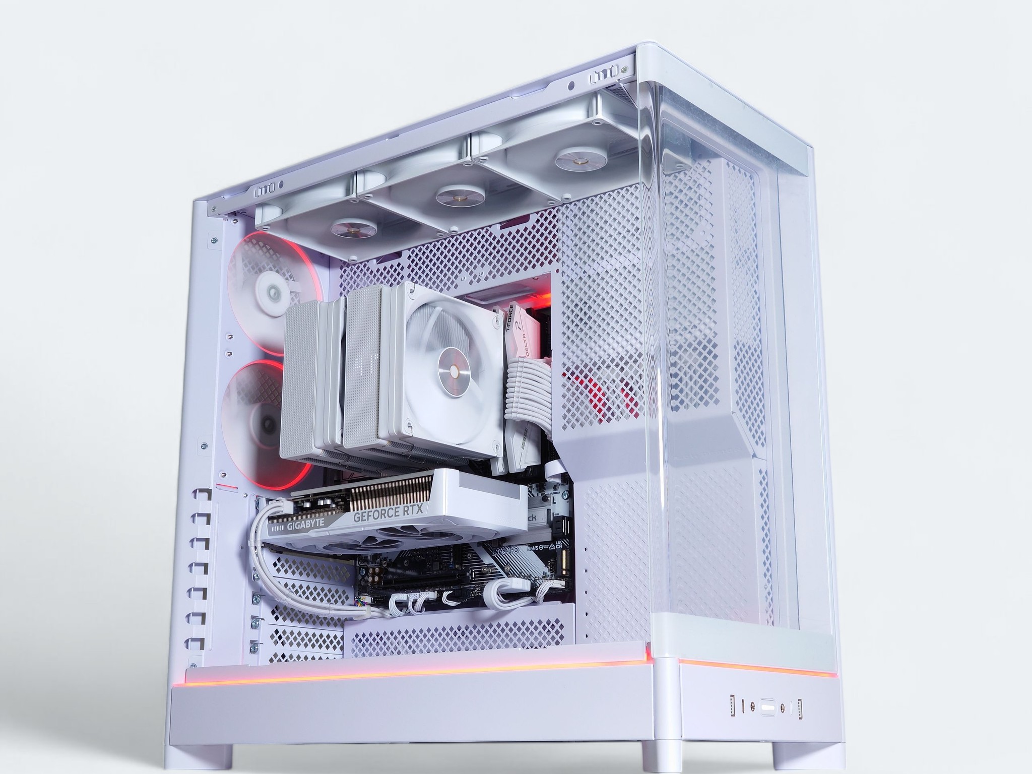 🌬️🥶Iceberg Gaming PC🧊Nvidia RTX 5060 Ti 16GB❄️AMD Ryzen 7 7700❄️32GB DDR5❄️ 1TB