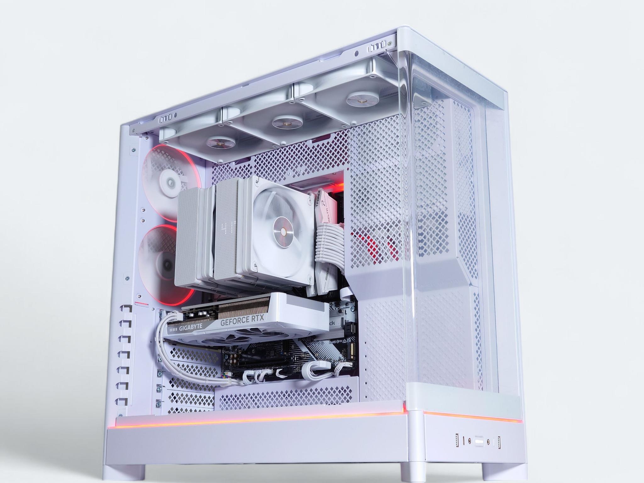 🌬️🥶Iceberg Gaming PC🧊Nvidia RTX 5060 Ti 16GB❄️AMD Ryzen 7 7700❄️32GB DDR5❄️ 1TB