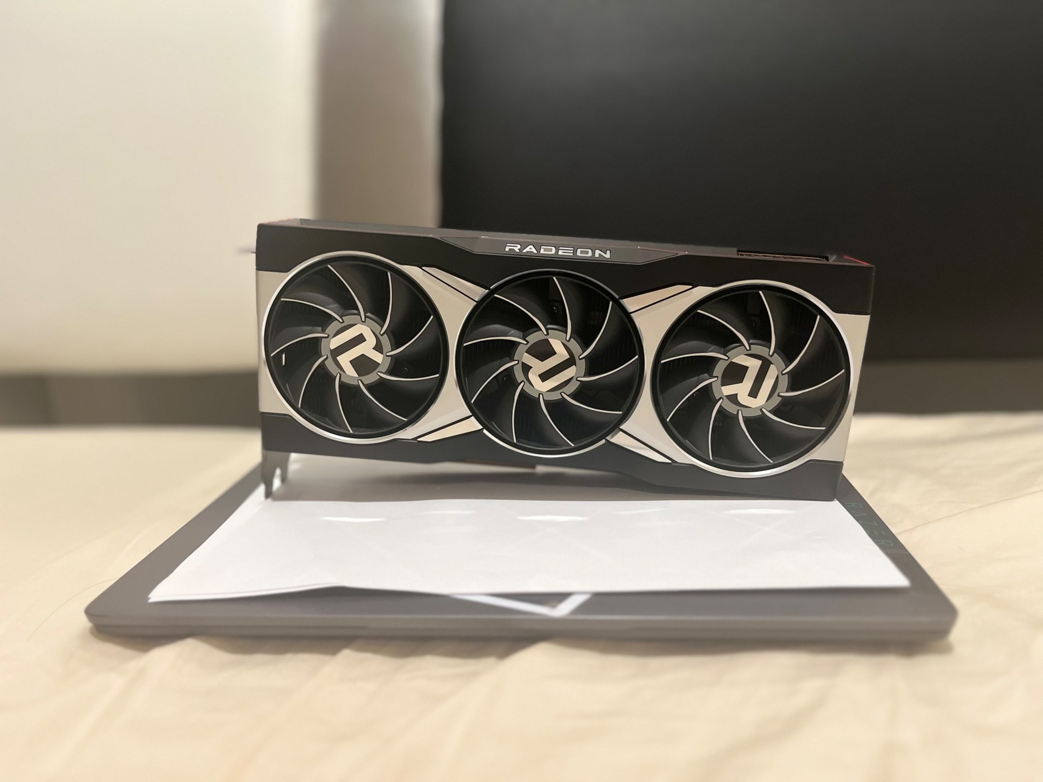 AMD RX 6900XT 16 GB Reference Model