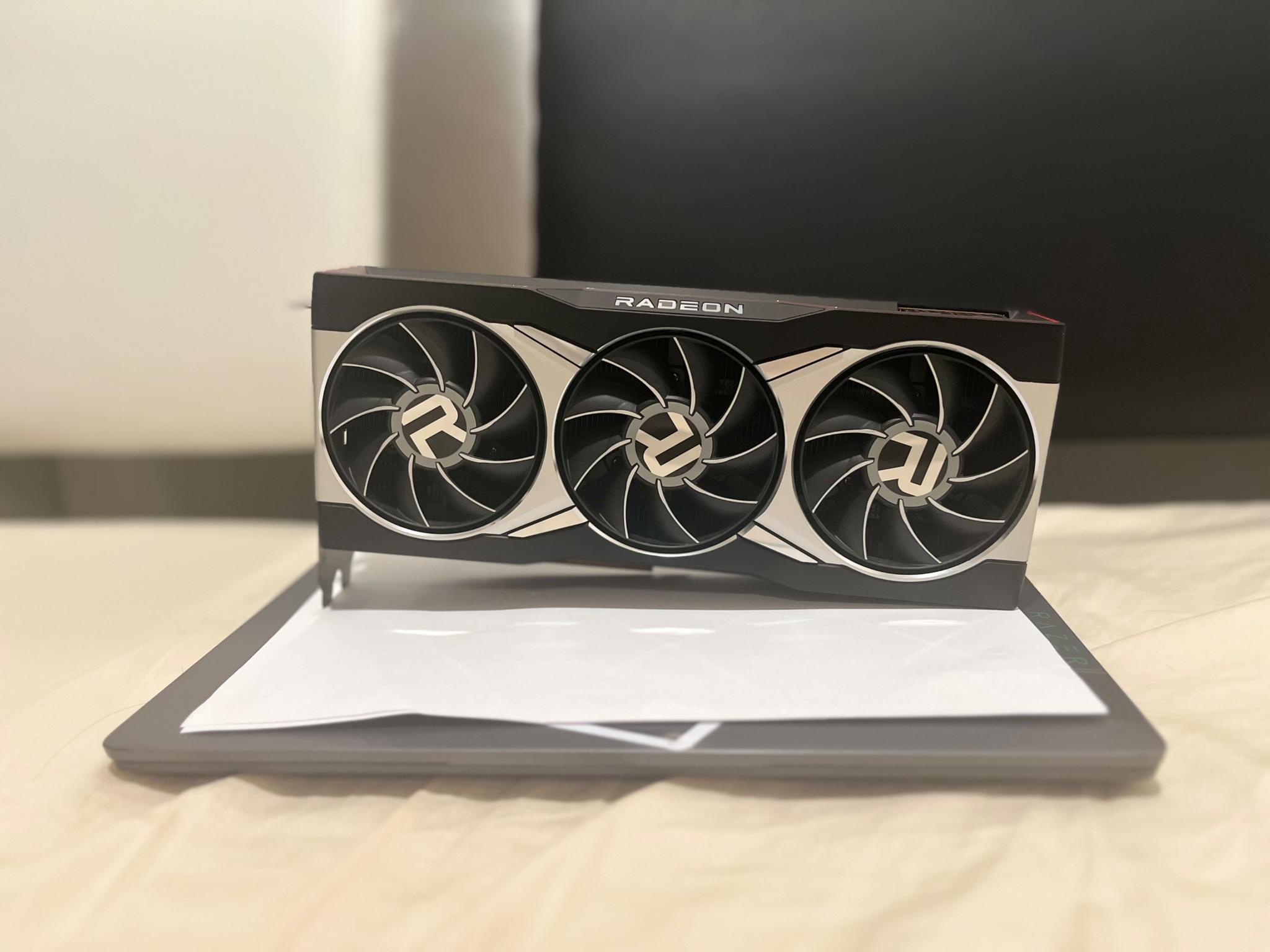 AMD RX 6900XT 16 GB Reference Model