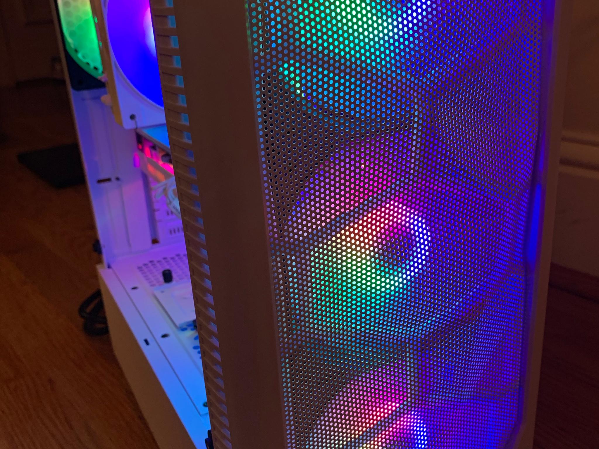 RTX 2060 SUPER 4K VR GAMING/EDITING/STREAMING PC i3-8350K 5Ghz 16GB RAM 500GB SSD WINDOWS WHITE RGB