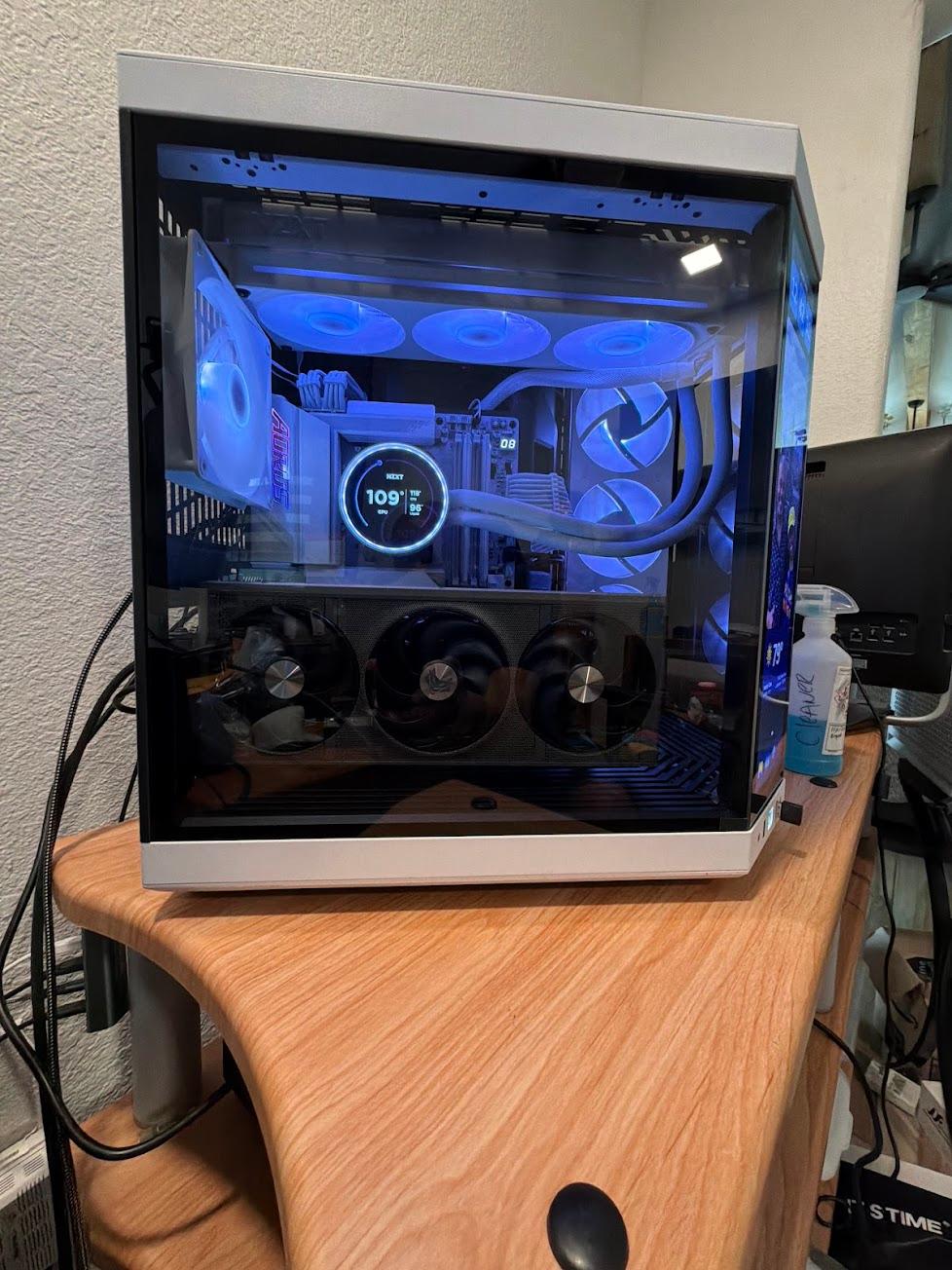 Sapphire NITRO+ Radeon RX 9700 XT – Premium Cooling
