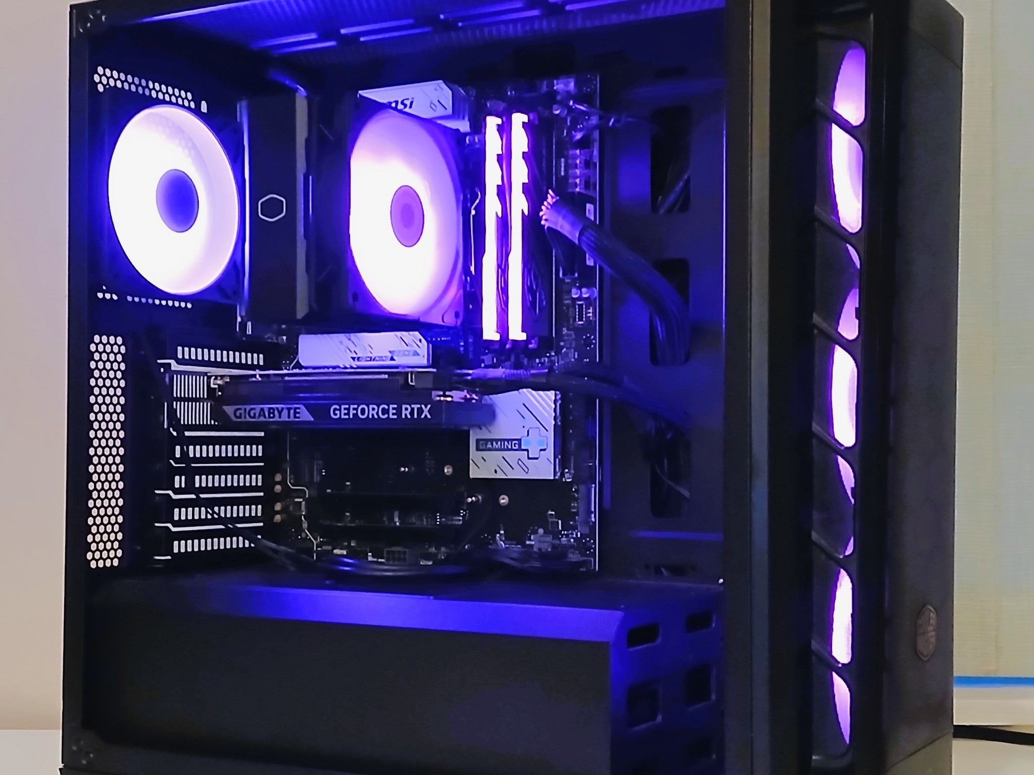 Ryzen 5 9600X | 32GB RAM| RTX 5060 8GB | 1TB NVME STORAGE | Win 11 | Wi-Fi | GAMING PC for 1440P