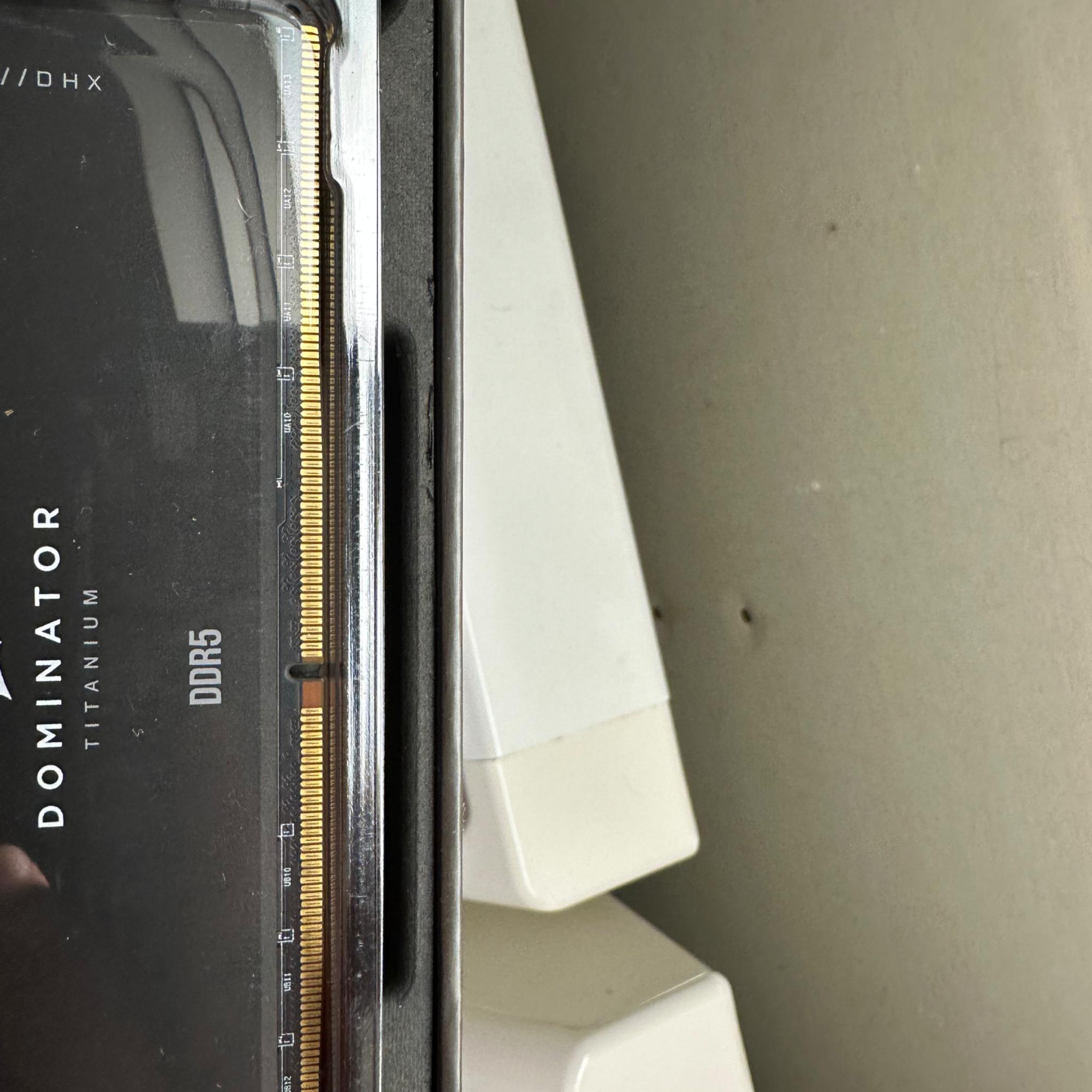 CORSAIR Dominator Titanium 96GB (2 x 48GB) DDR5 6600 (PC5 52800) CMP96GX5M2B6600C32