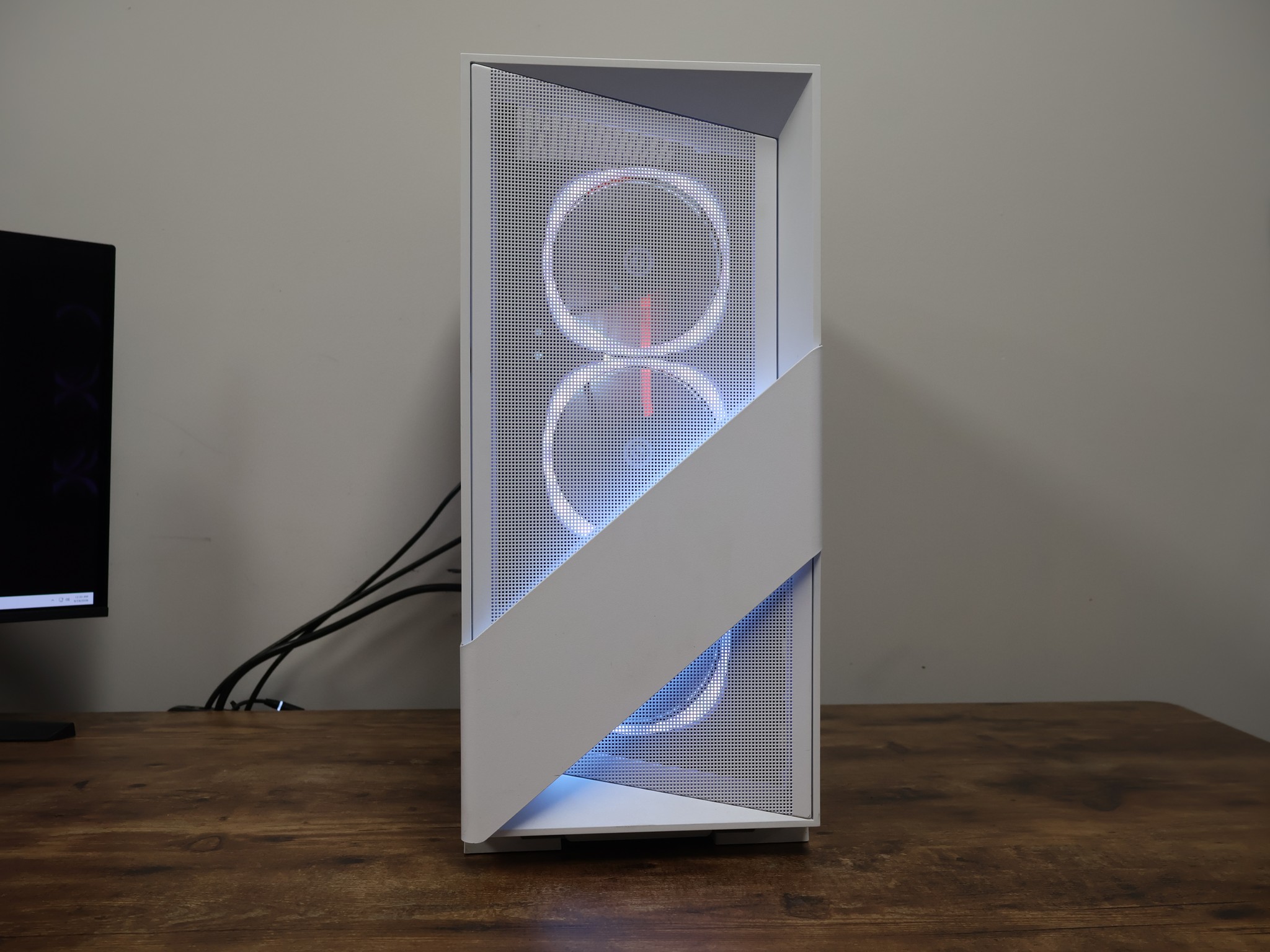 RX 7600 Gaming PC – Ryzen 7 7700 | 32GB DDR5 | 1TB M.2 | 1080p / 1440p Gaming