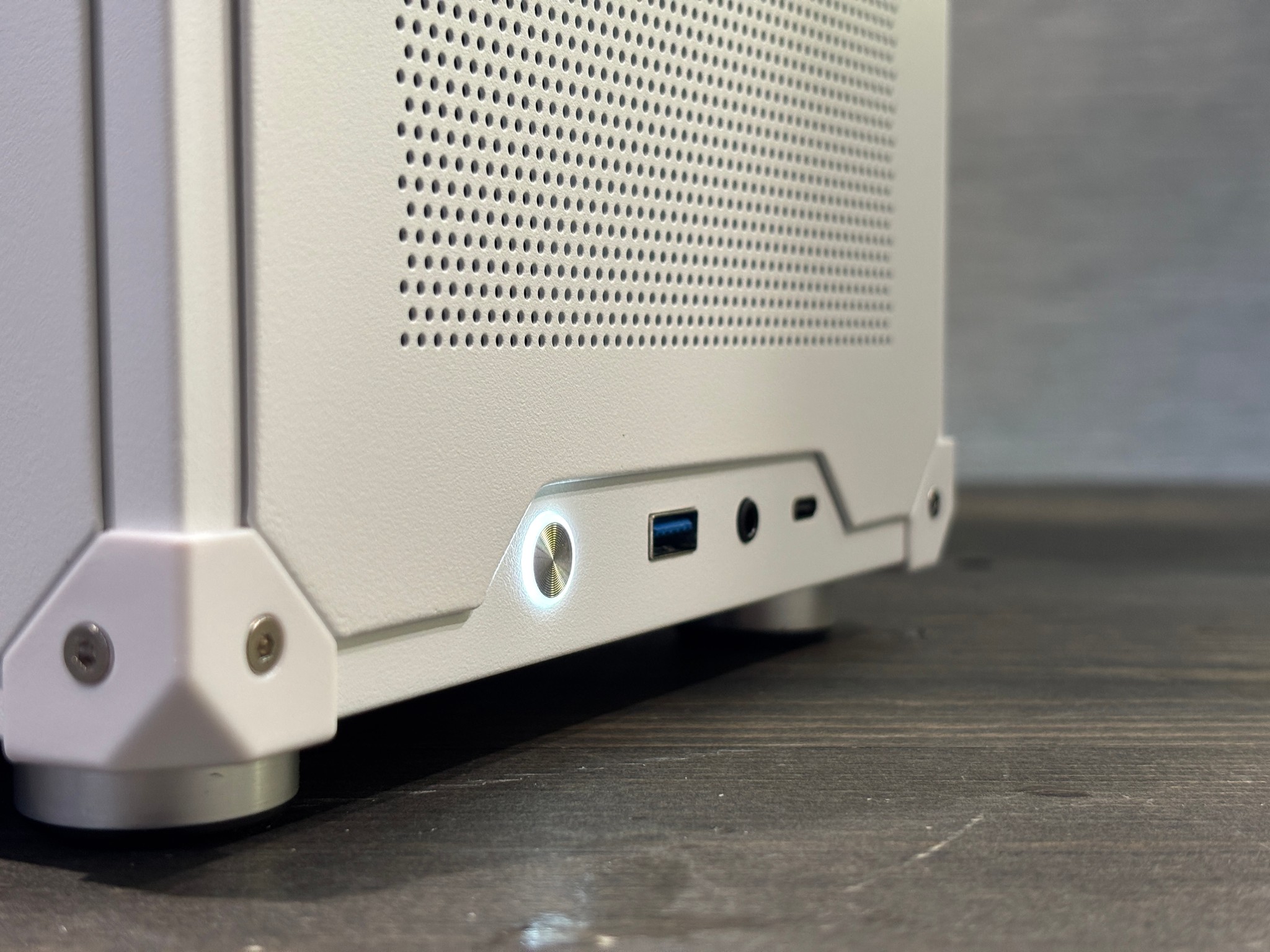 Stunning ITX Gaming PC(RTX 4060)