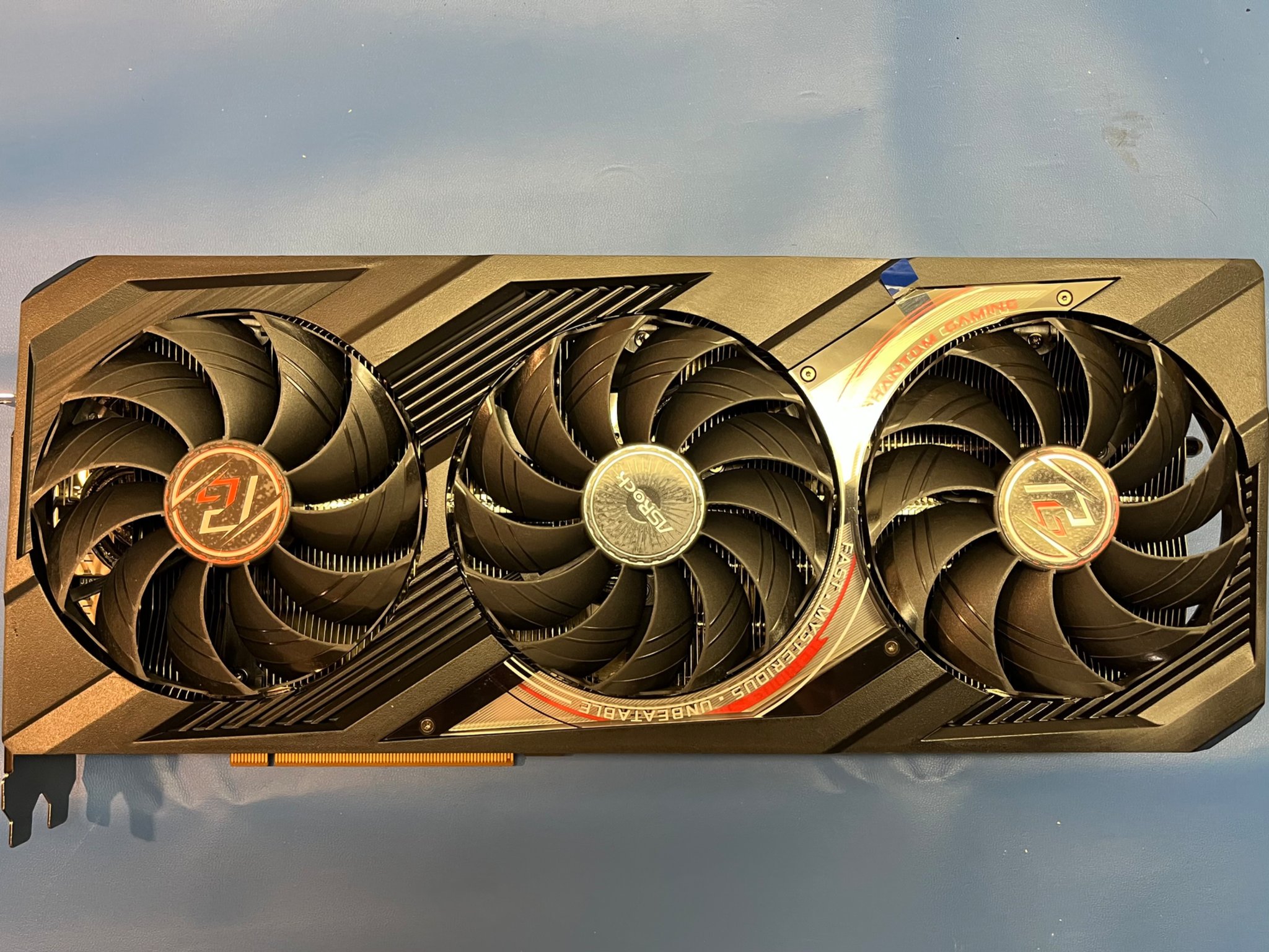 ASrock Radeon RX 7900XT Phantom Gaming