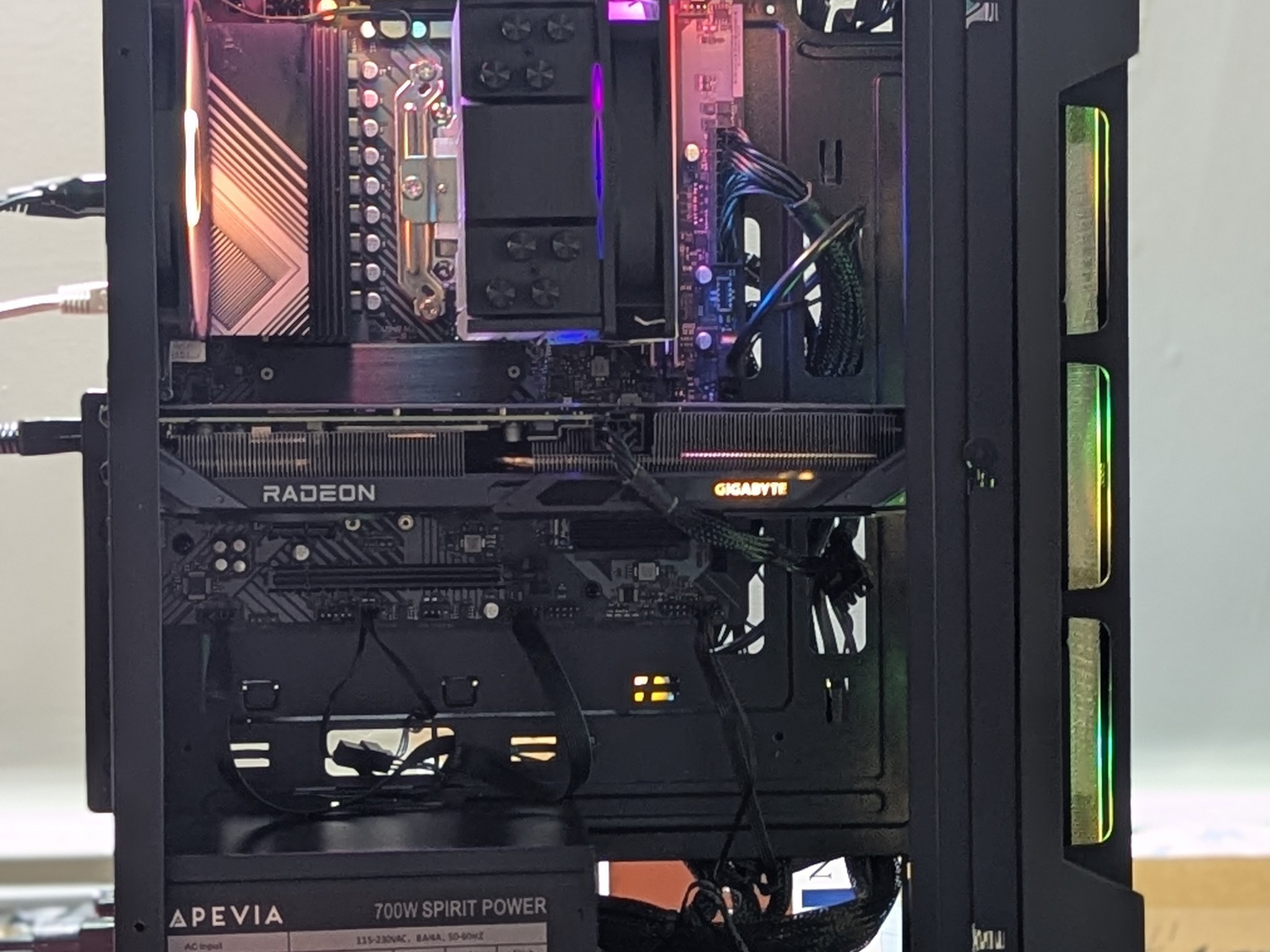 Gaming PC|AMD Ryzen 5 7600|Radeon RX 9060 XT|32 GB DDR5 6000 CL30|1 TB SSD|Windows 11 Home