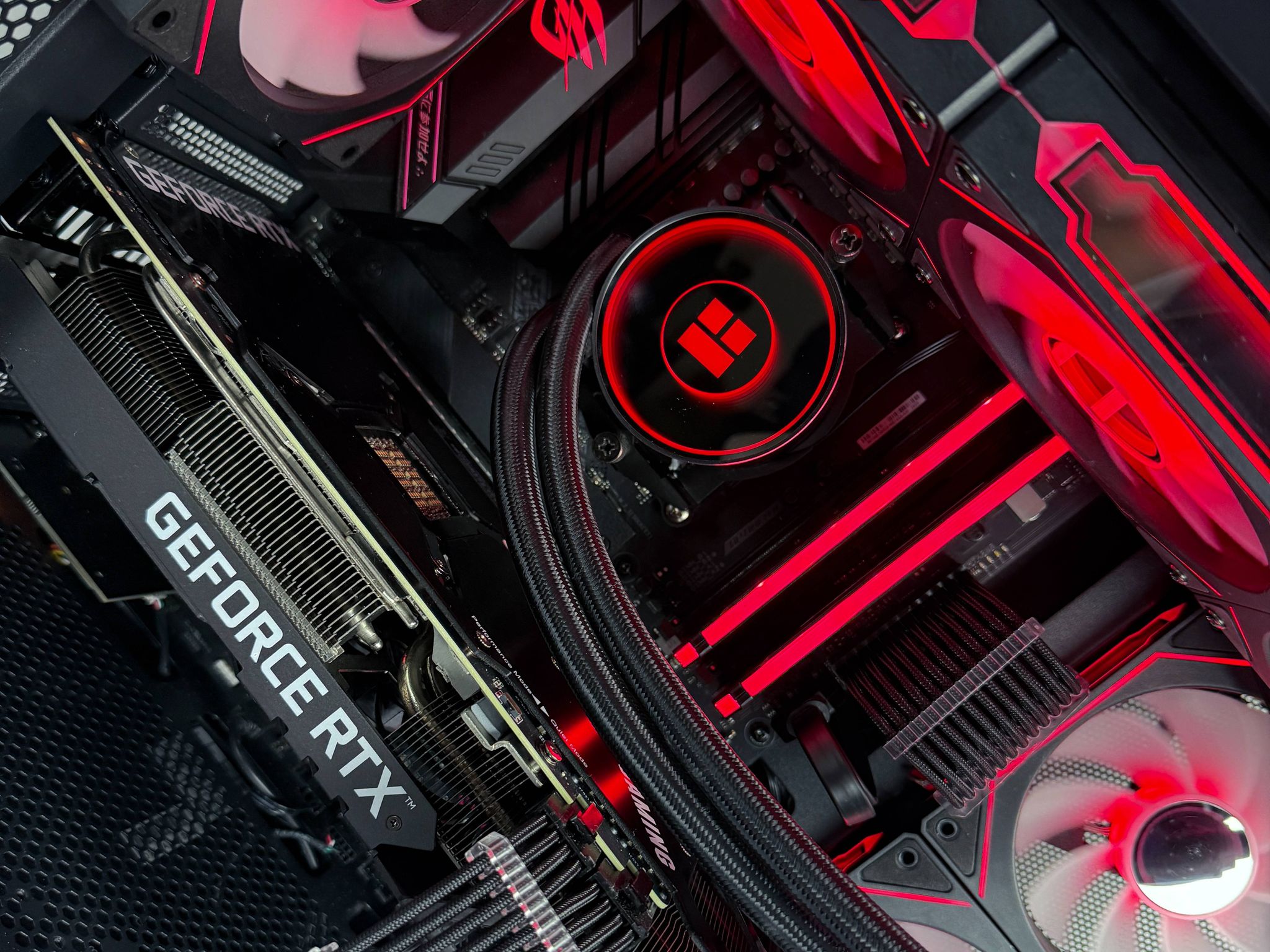 🩸Crimson🩸 | 1440p Gaming PC | Ryzen 7 5700X3D | Asus RTX 3080 | 32GB DDR4 3600MHz