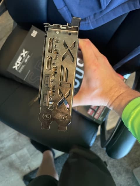 XFX 6700xt