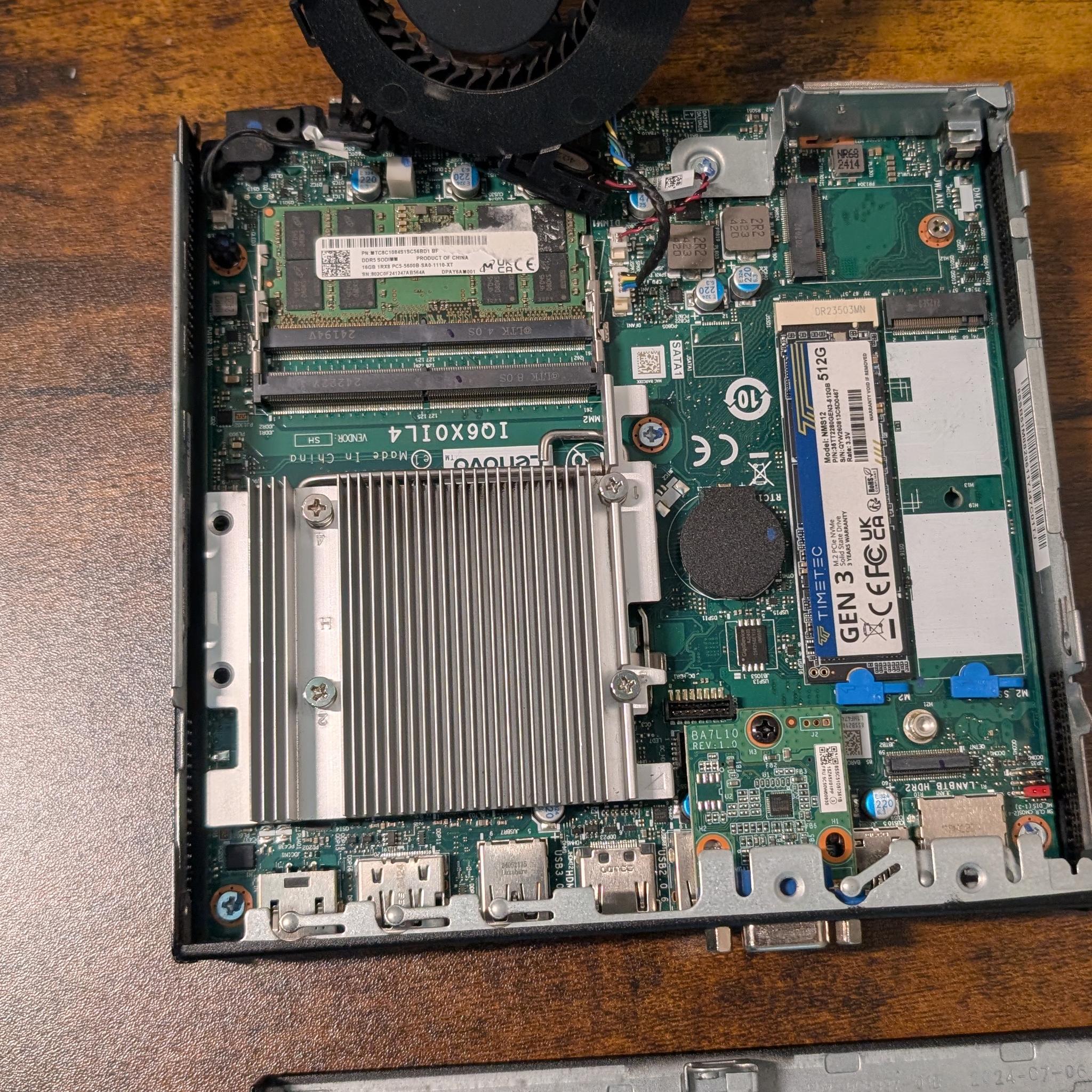 Refurbished Lenovo Workstation converted to Steam OS console with Bazzite