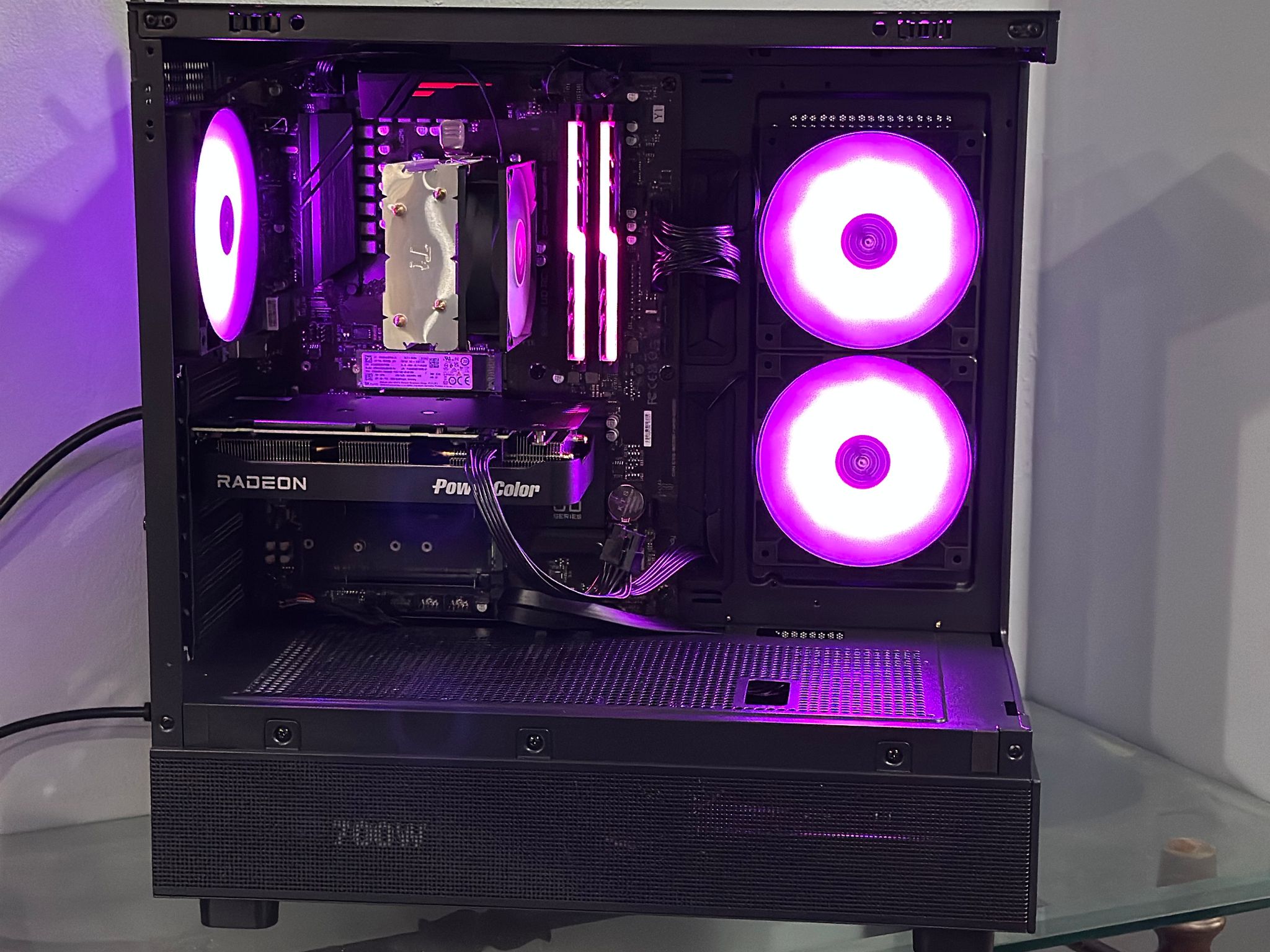 Rx 9060 Xt 16gb, 1440p black gaming pc Beast