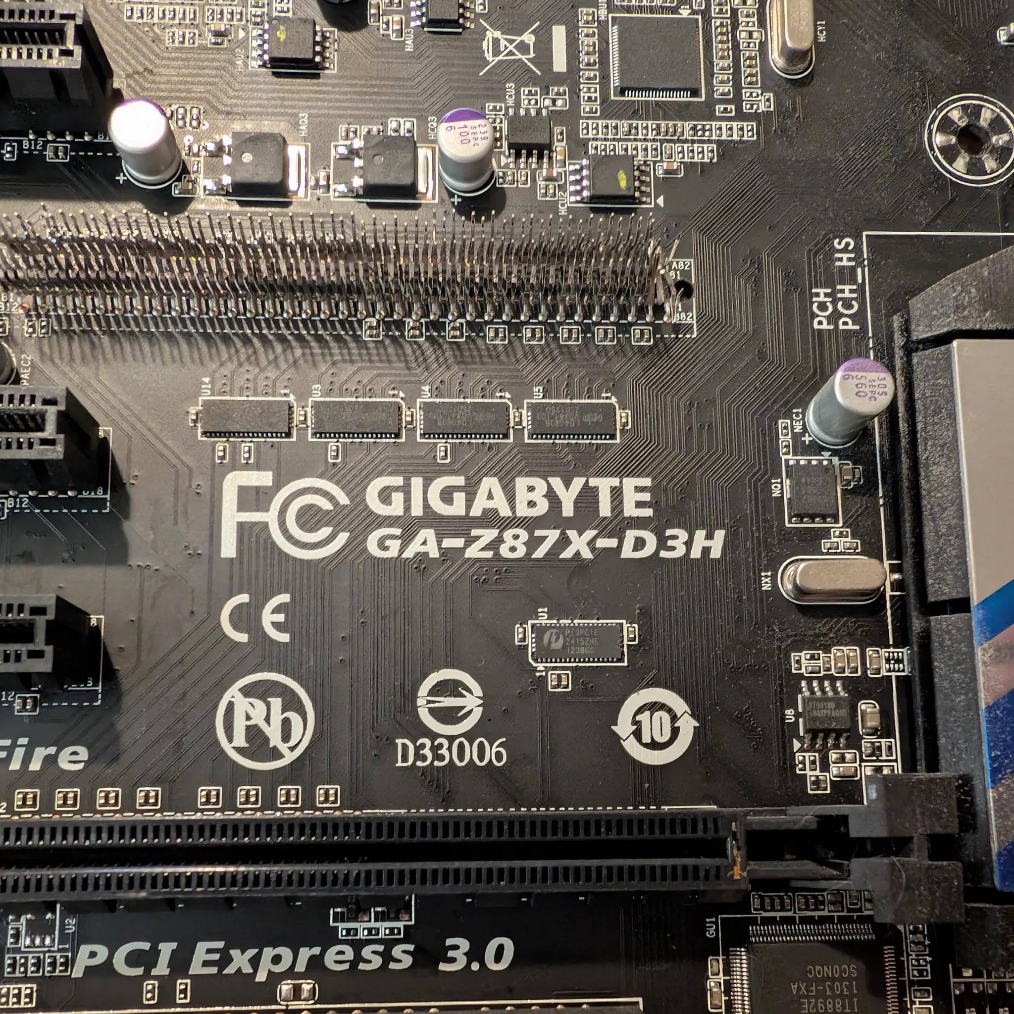 GIGABYTE GA-Z87X-D3H+32gb ddr3+i7